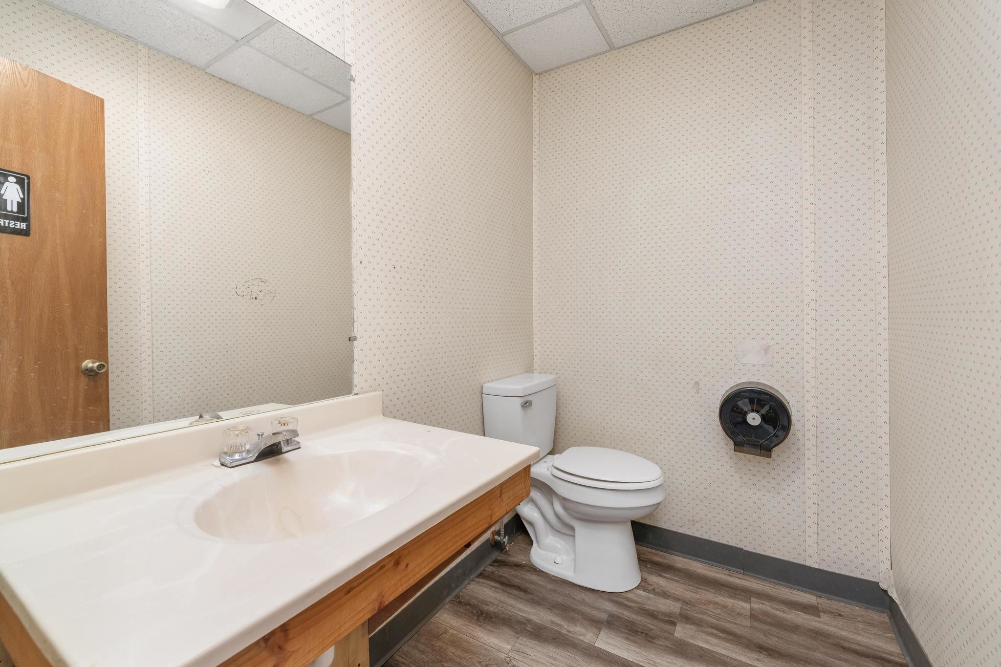 3312 W Douglas Wichita KS 67206