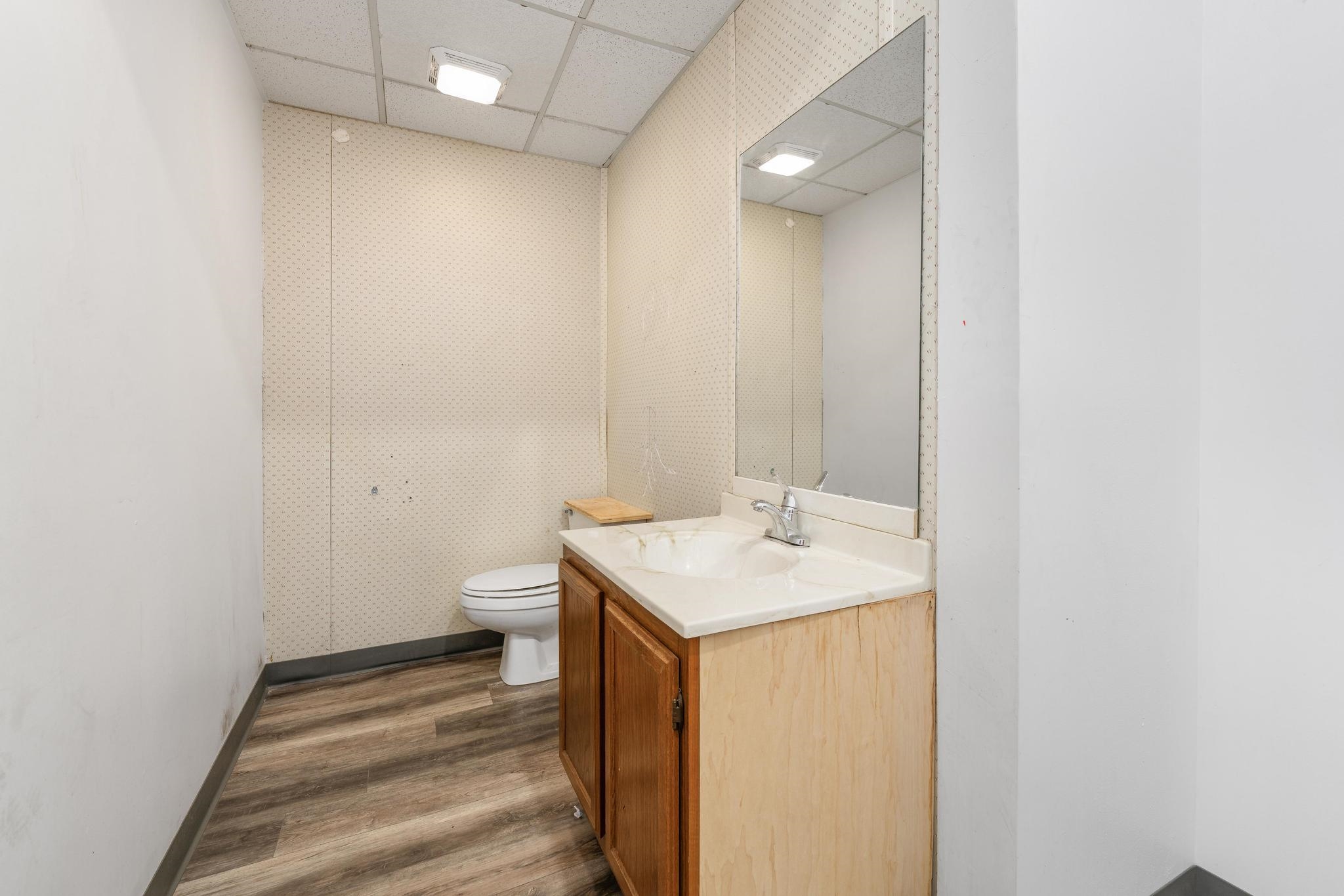 3312 W Douglas Wichita KS 67206