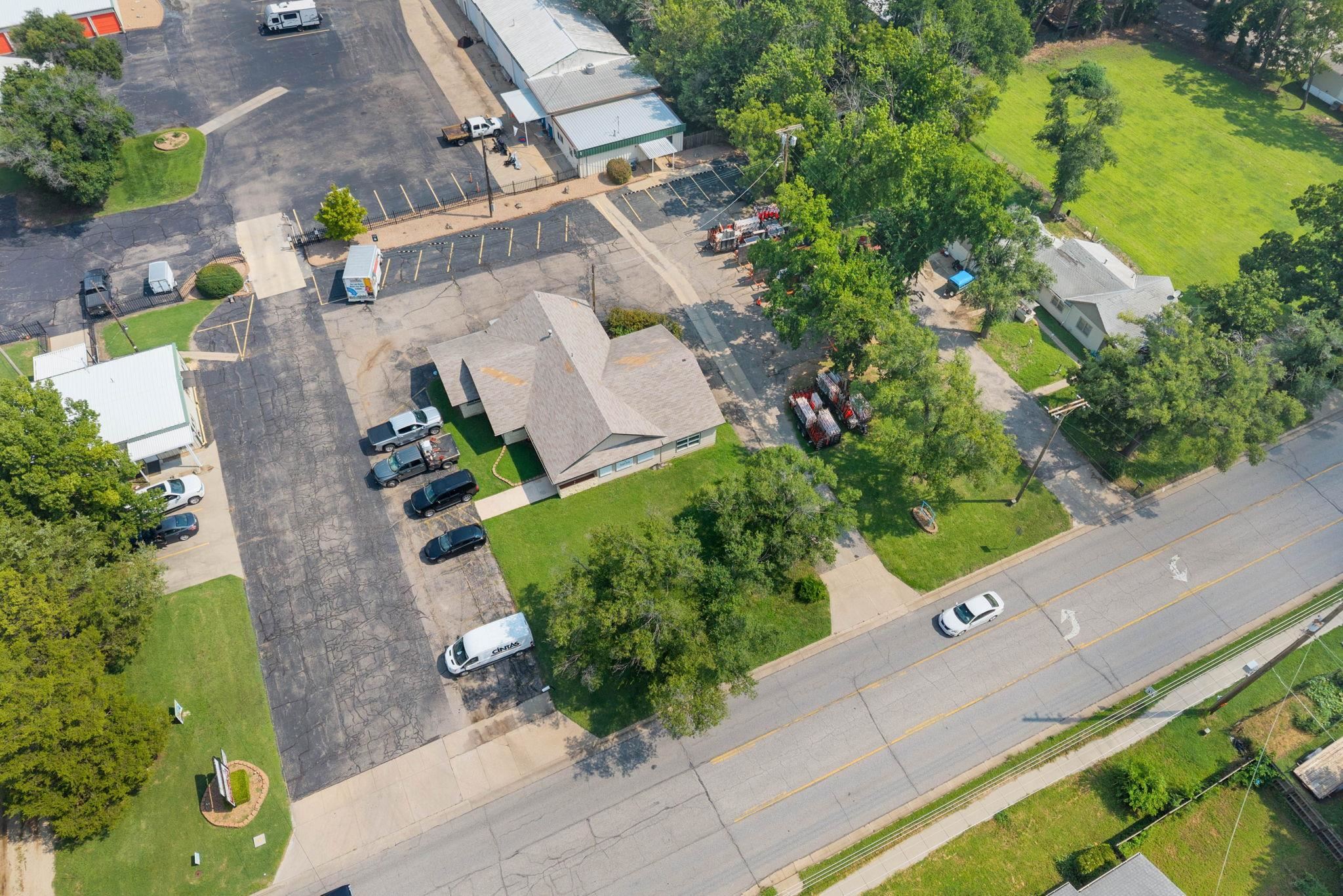 1224 W 6th Avenue El Dorado KS 67042