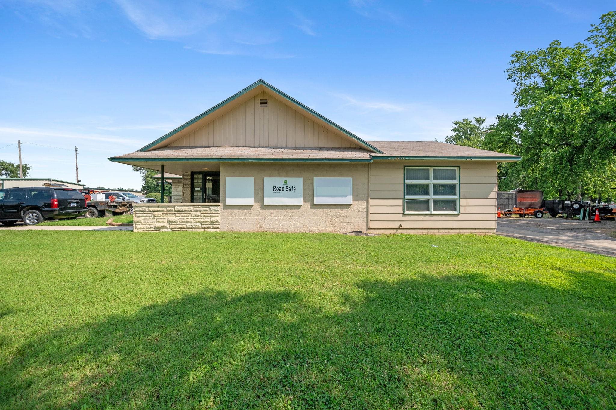 1224 W 6th Avenue El Dorado KS 67042