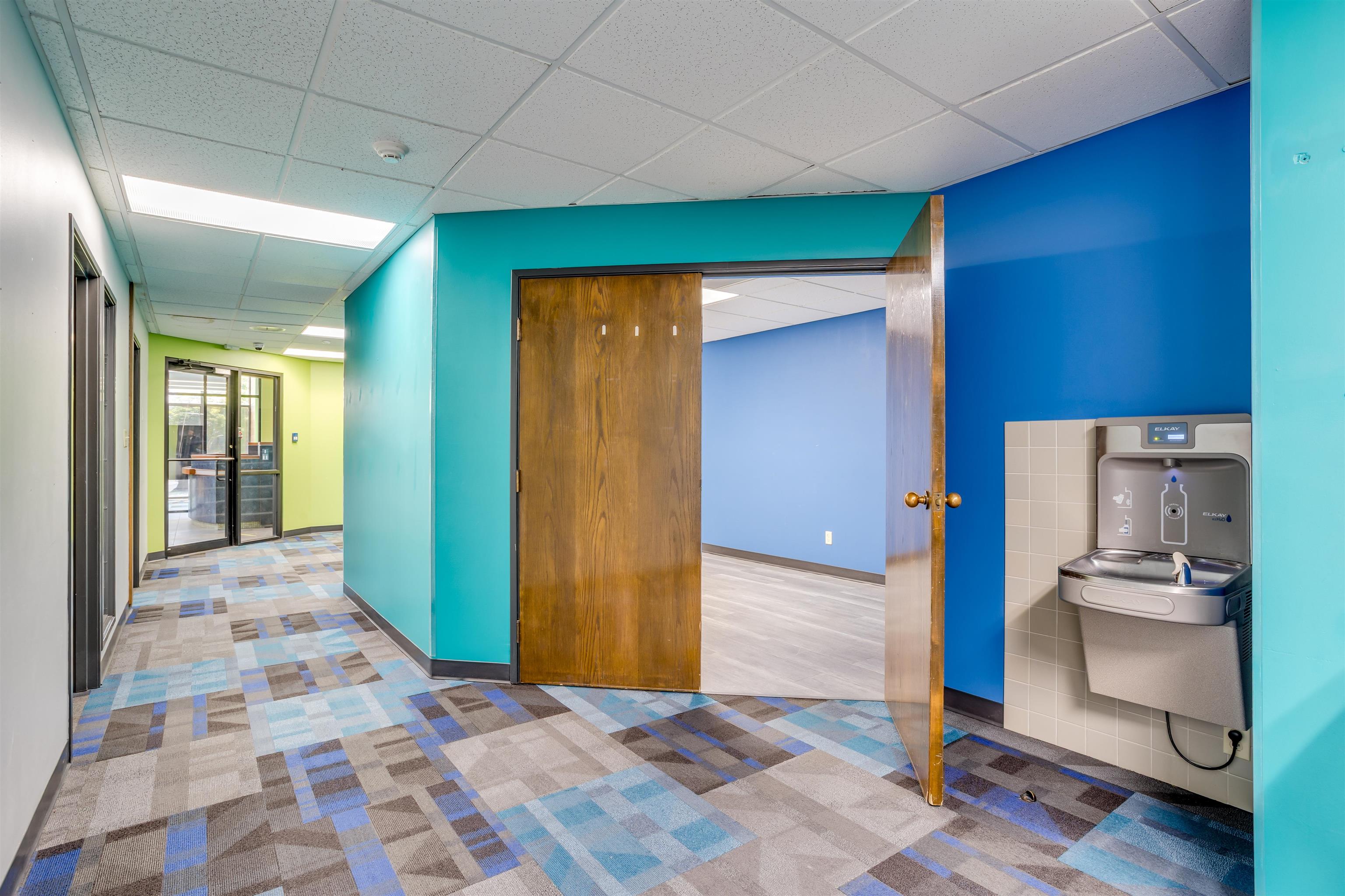 500 W 1st Avenue Hutchinson KS 67501