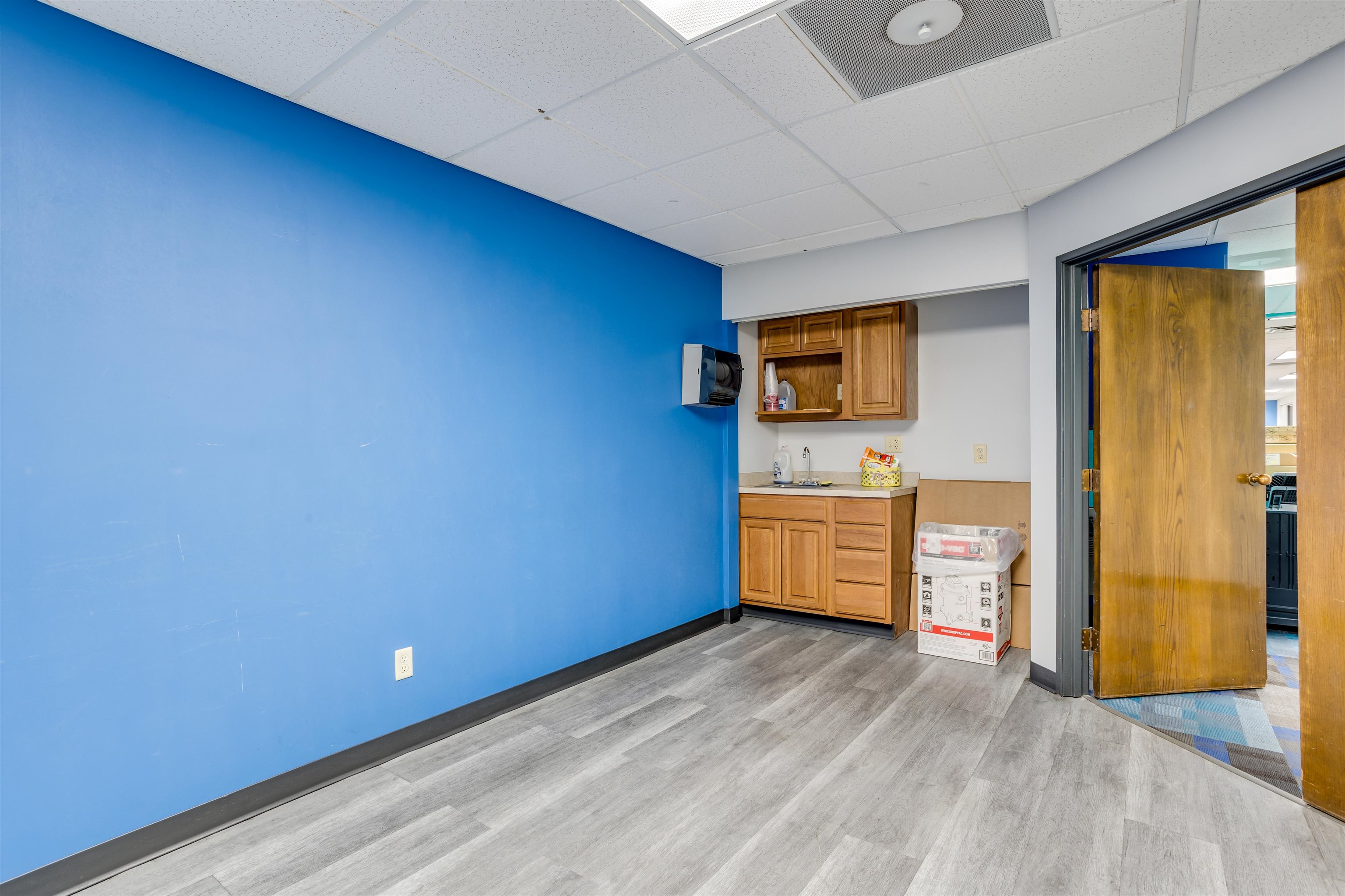 500 W 1st Avenue Hutchinson KS 67501