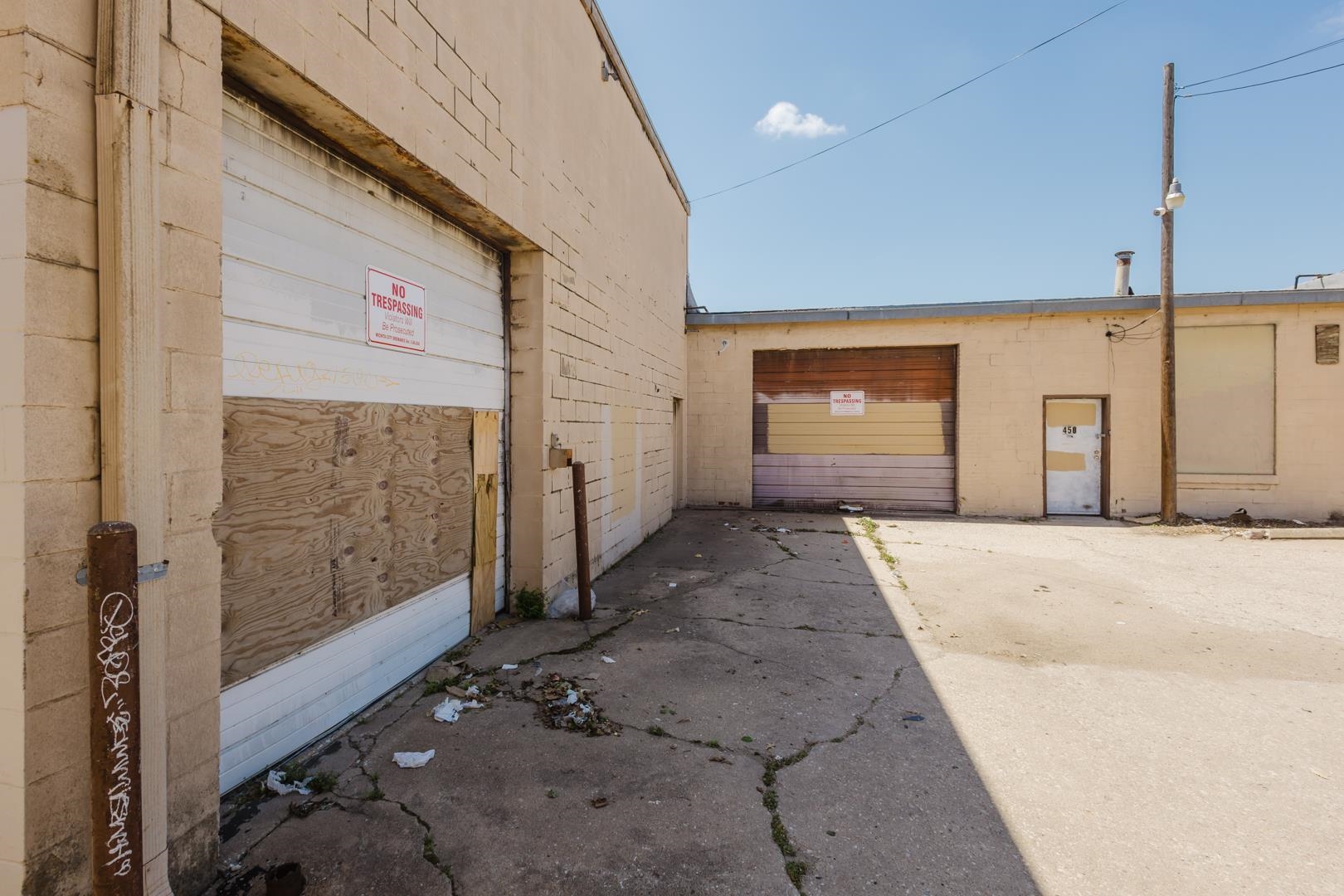 470 N Seneca Wichita KS 67203