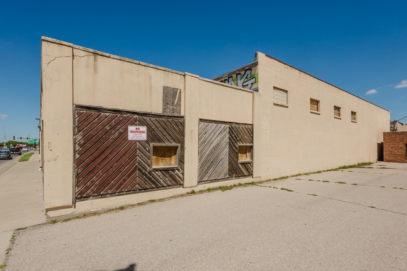 470 N Seneca Wichita KS 67203