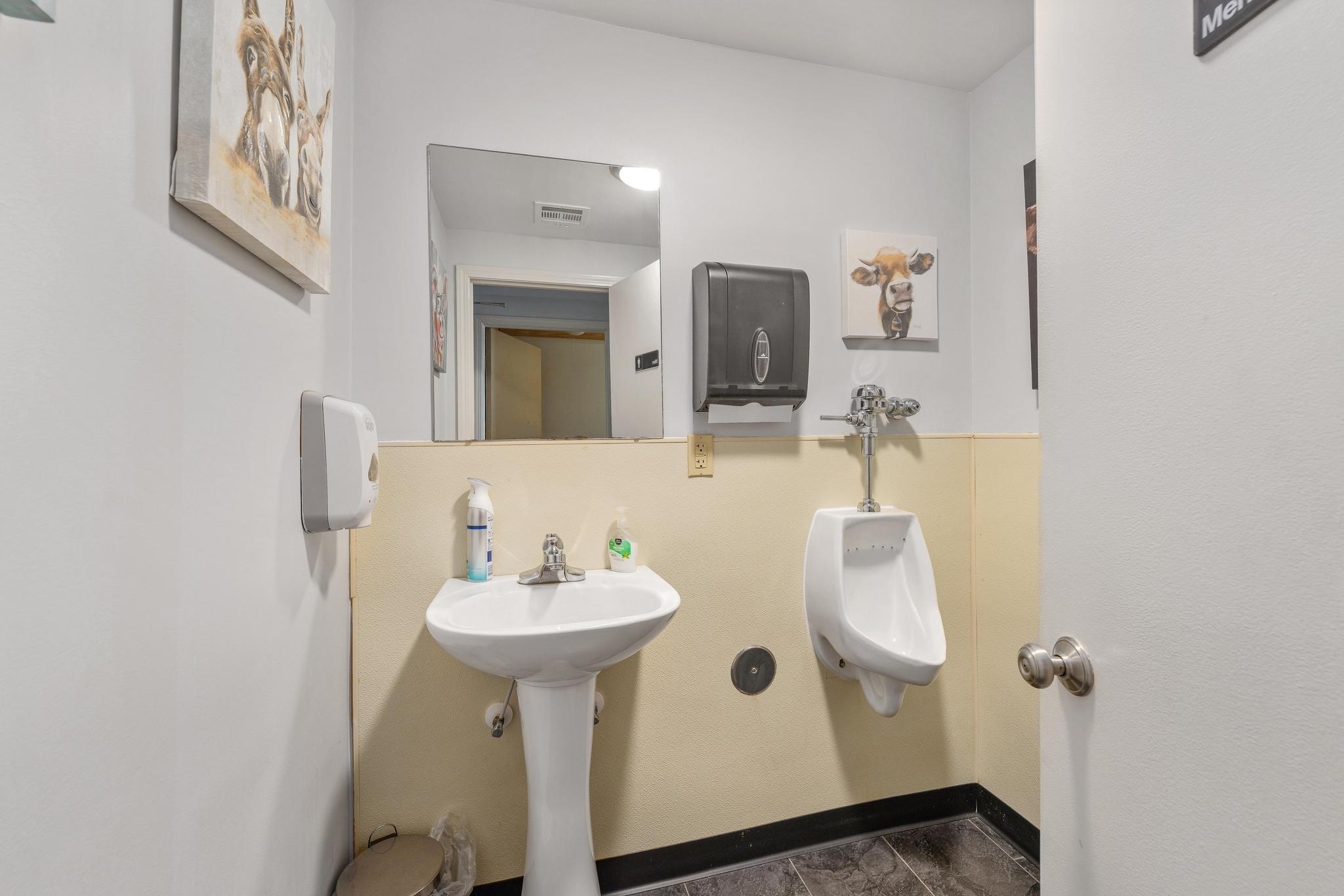 103 W Spring Avenue Conway Springs KS 67031