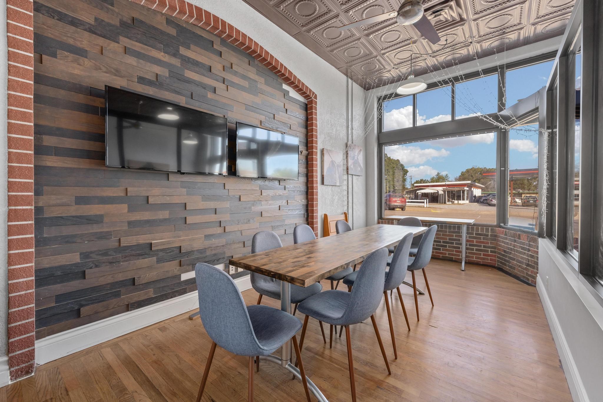 103 W Spring Avenue Conway Springs KS 67031