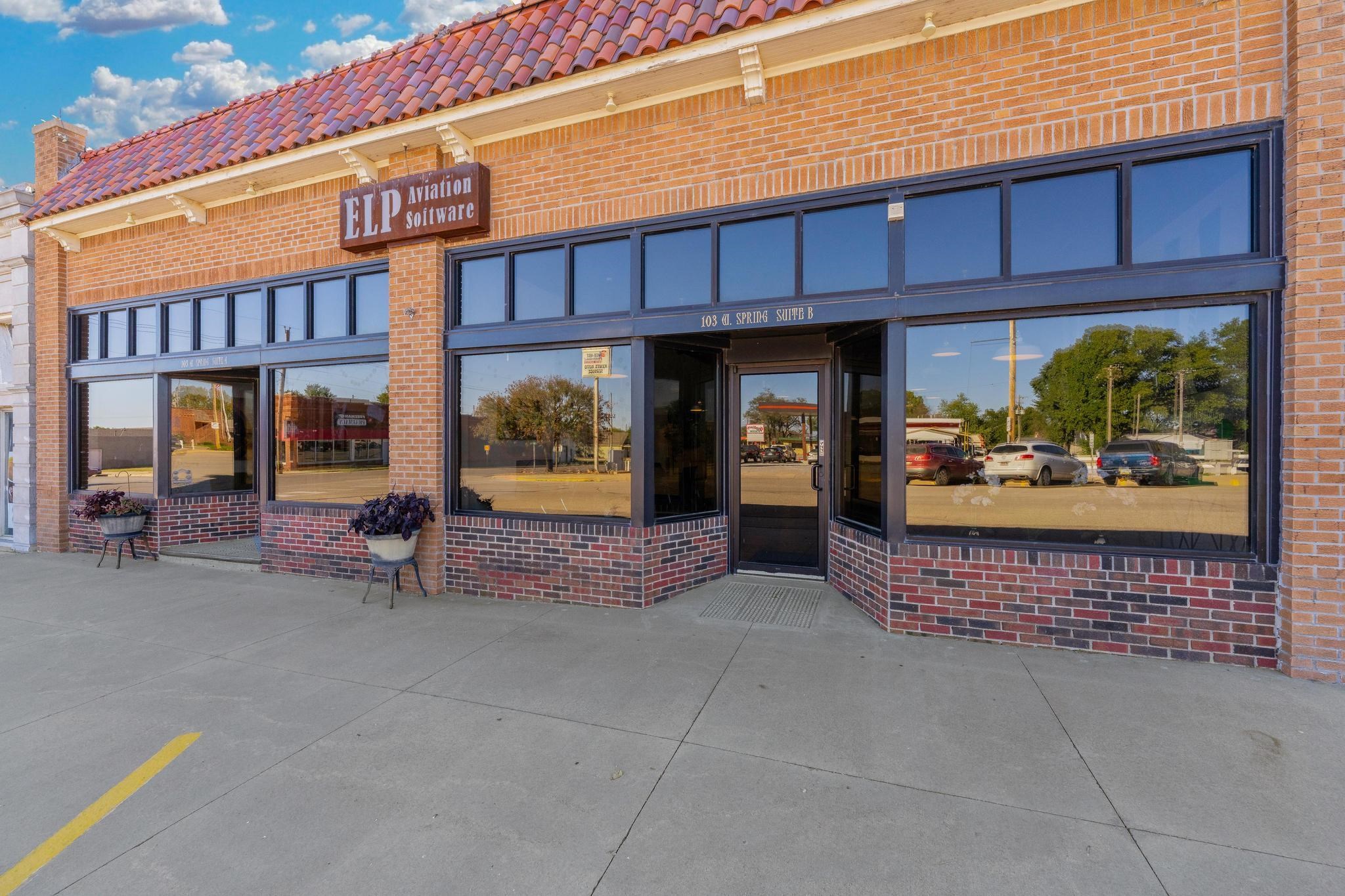103 W Spring Avenue Conway Springs KS 67031