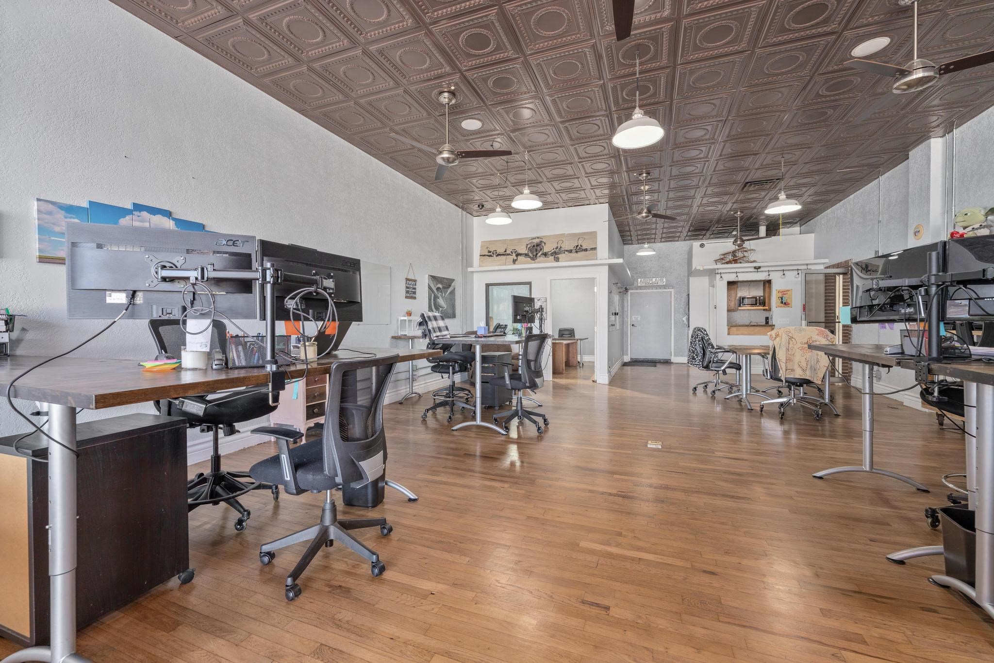 103 W Spring Avenue Conway Springs KS 67031