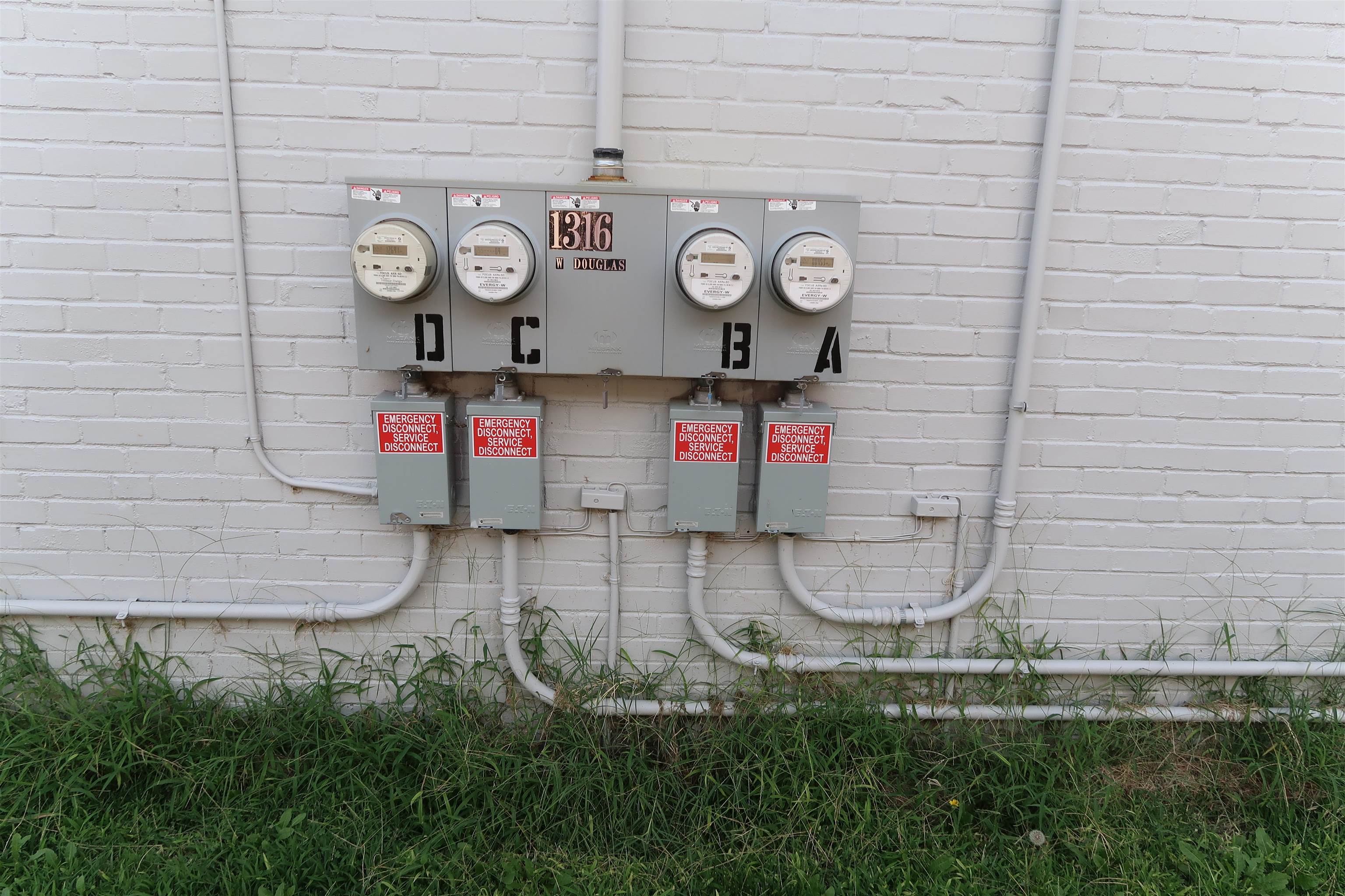 1316 W Douglas Avenue Wichita KS 67203