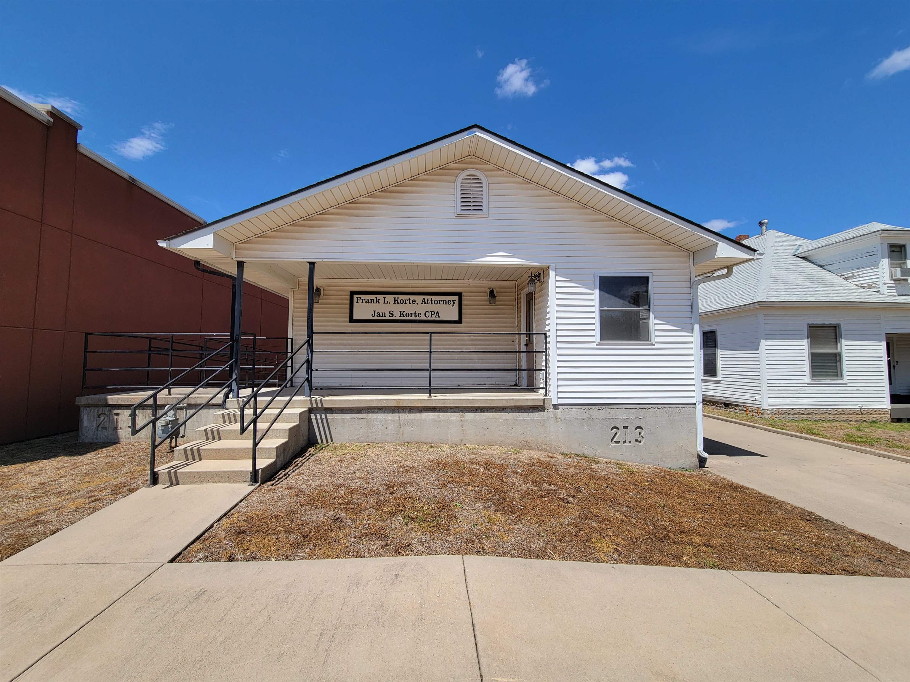 213 E Harvey Wellington KS 67152