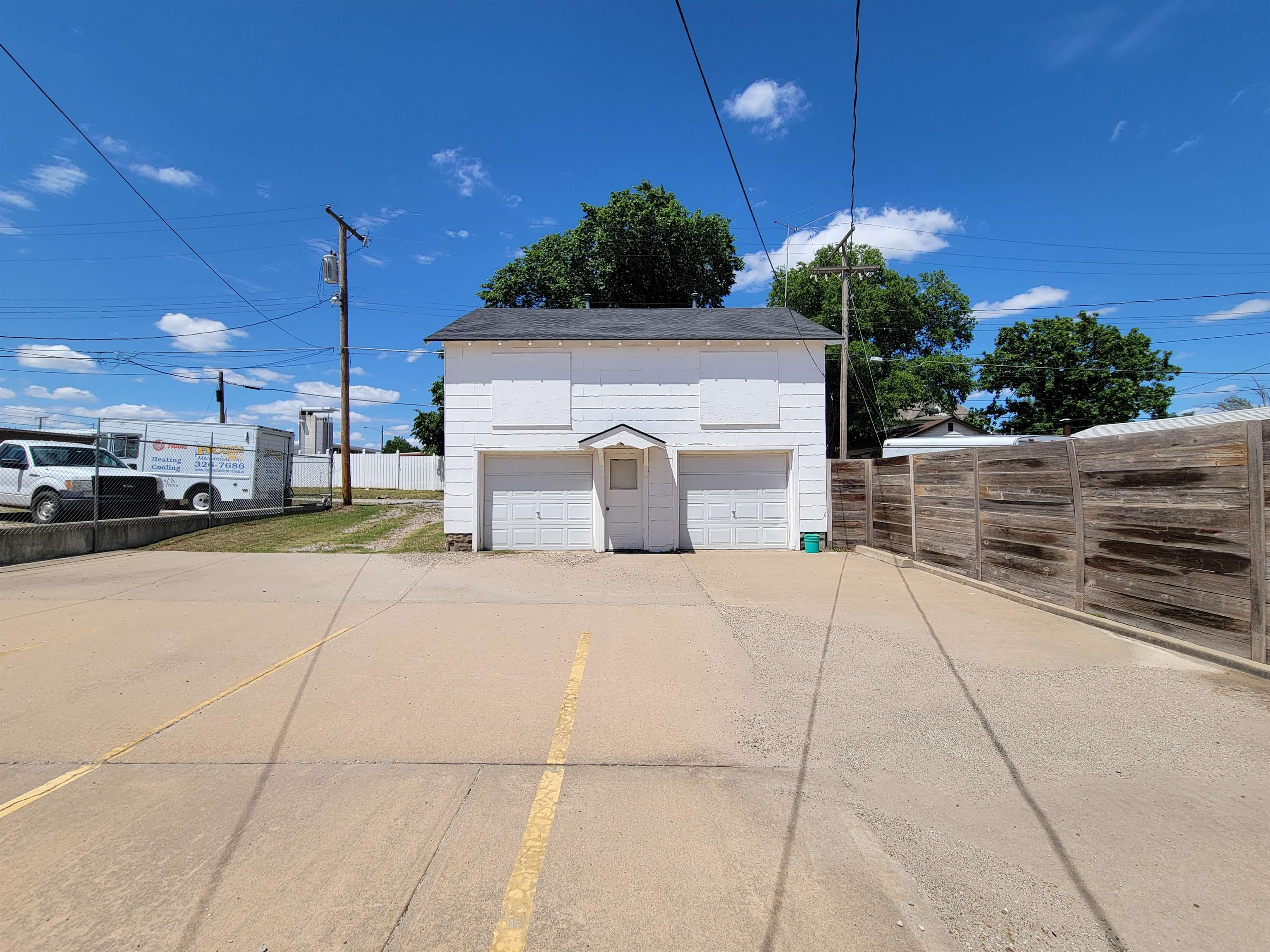 213 E Harvey Wellington KS 67152