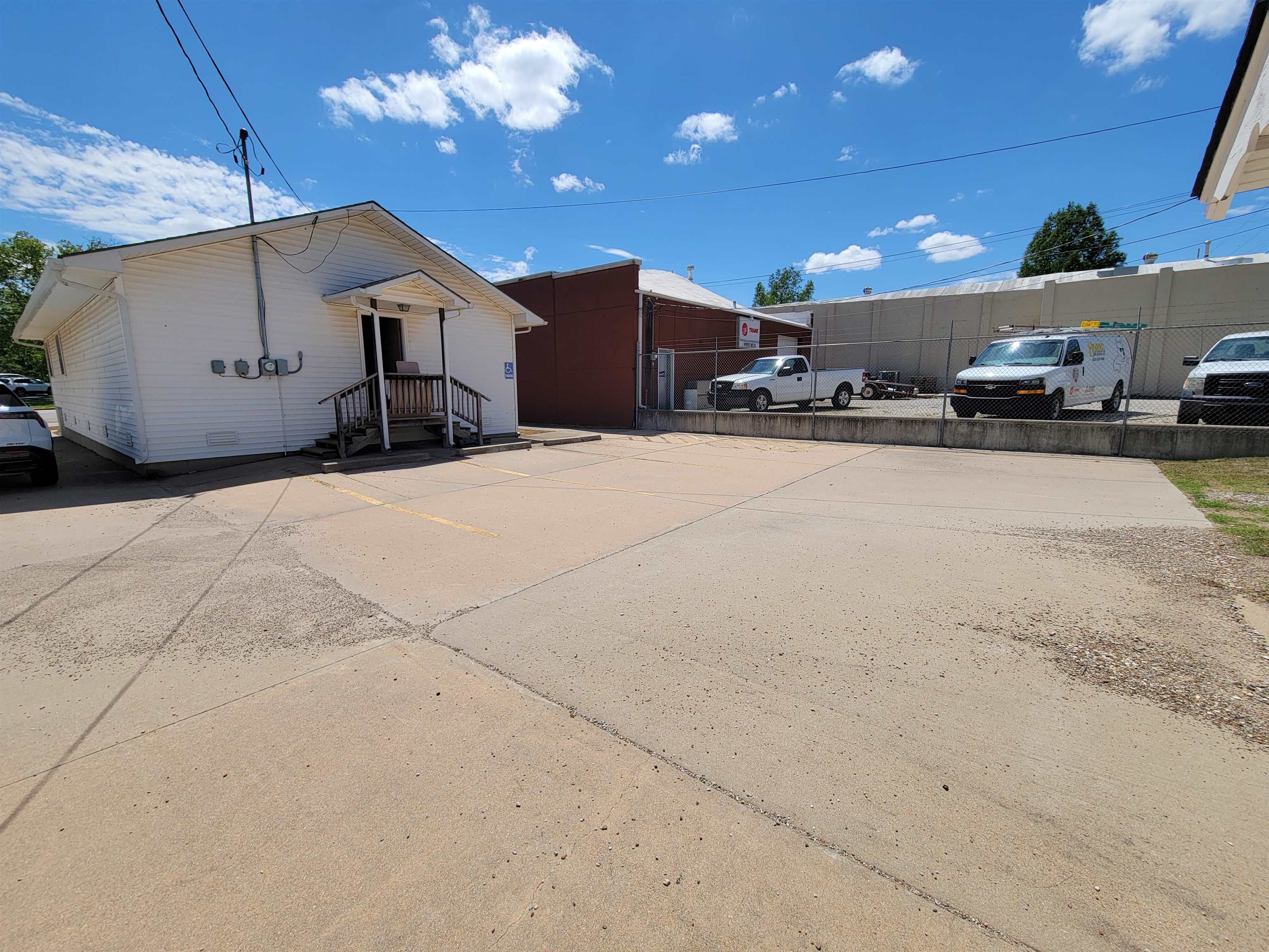 213 E Harvey Wellington KS 67152