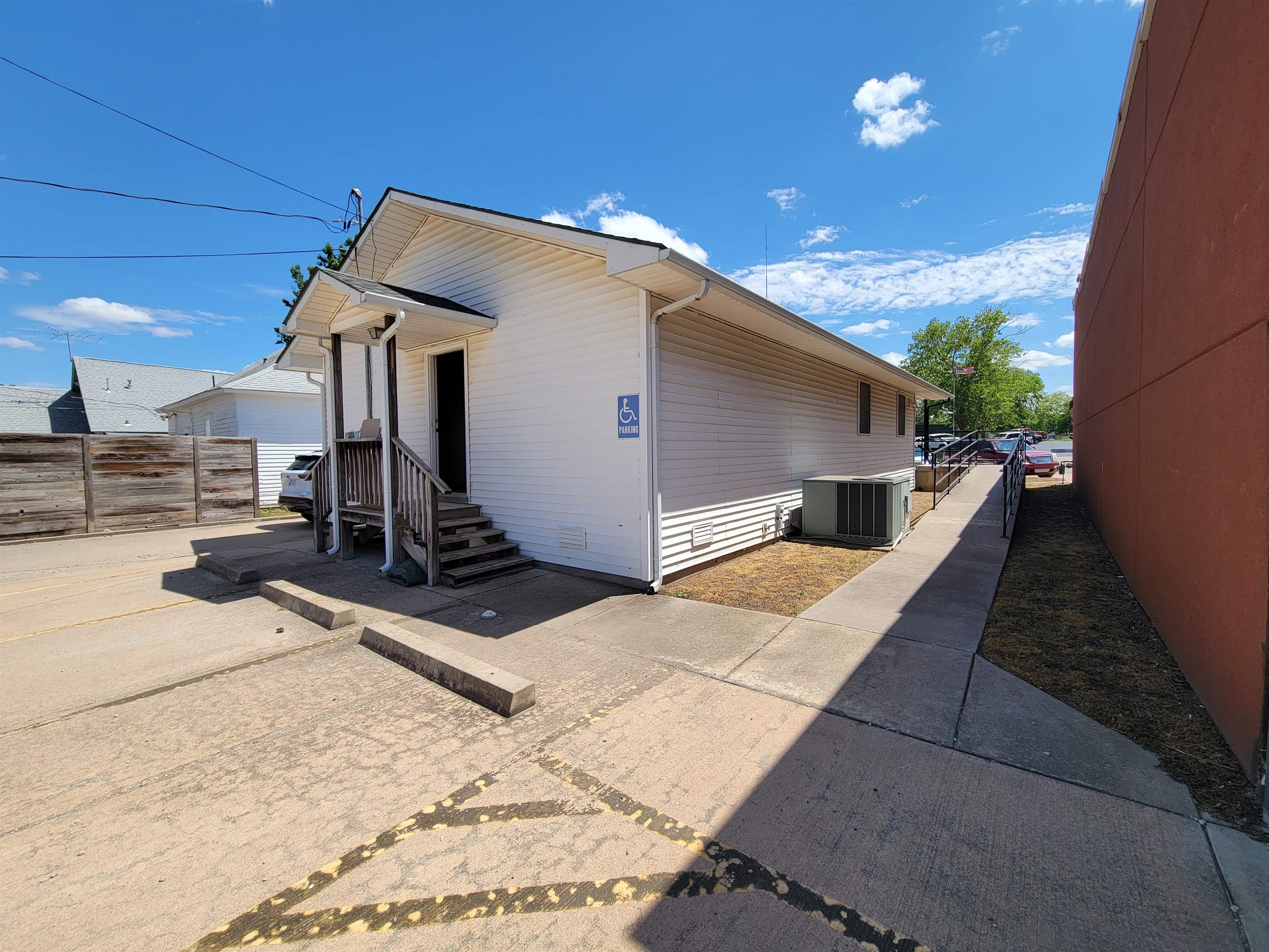 213 E Harvey Wellington KS 67152