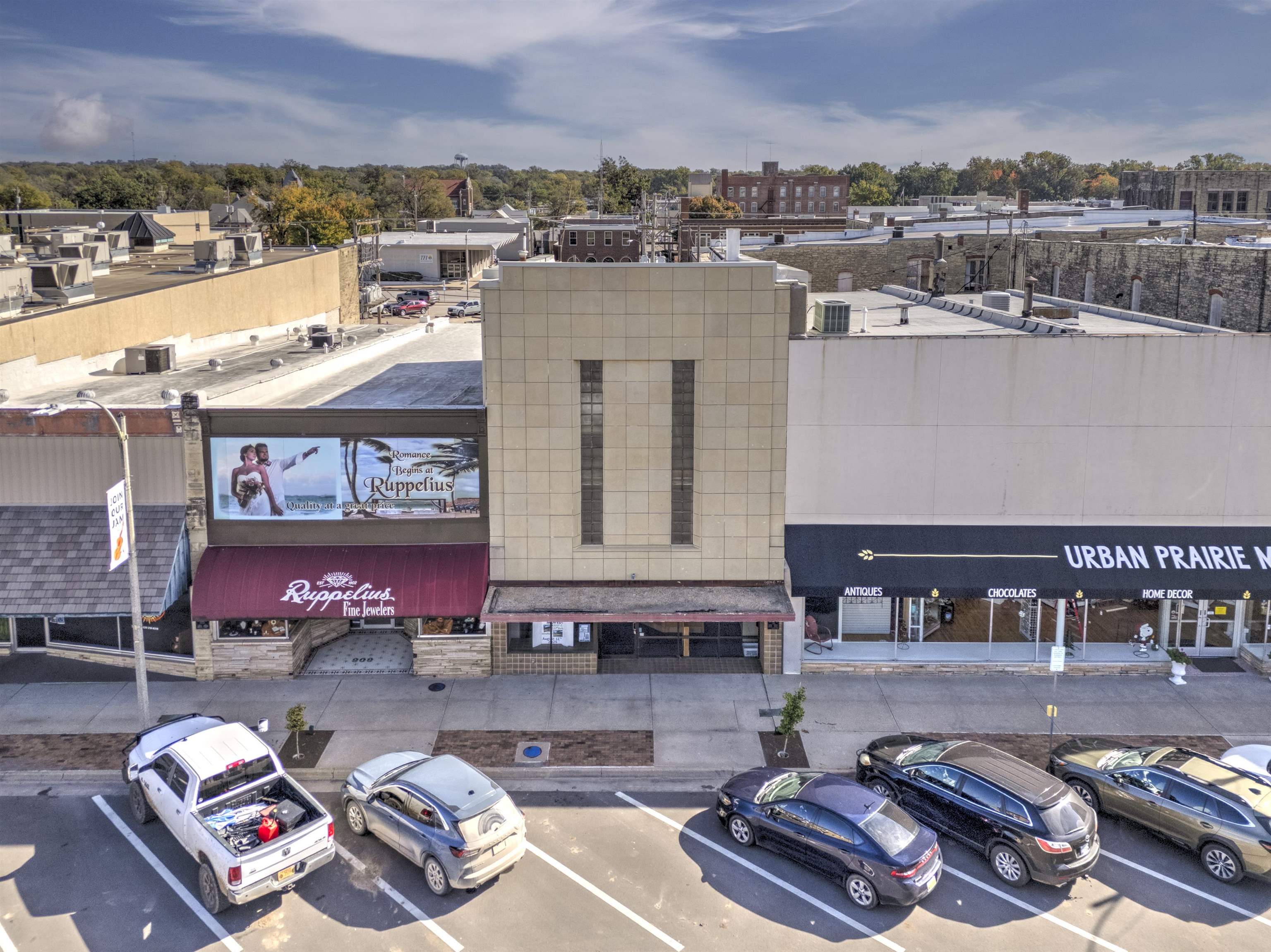 810 Main Street Winfield KS 67156