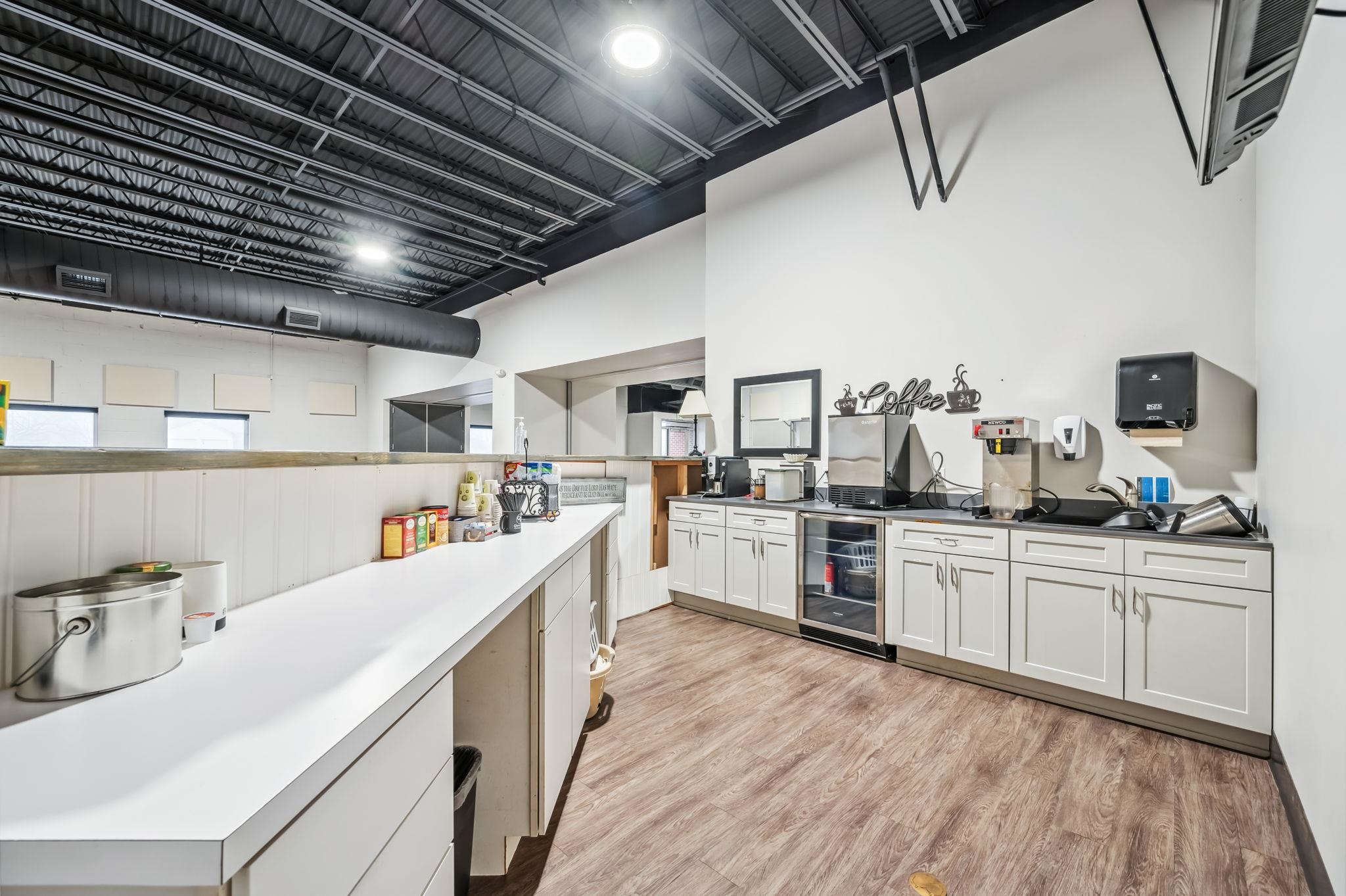 2757 S Glenn Wichita KS 67217-1841