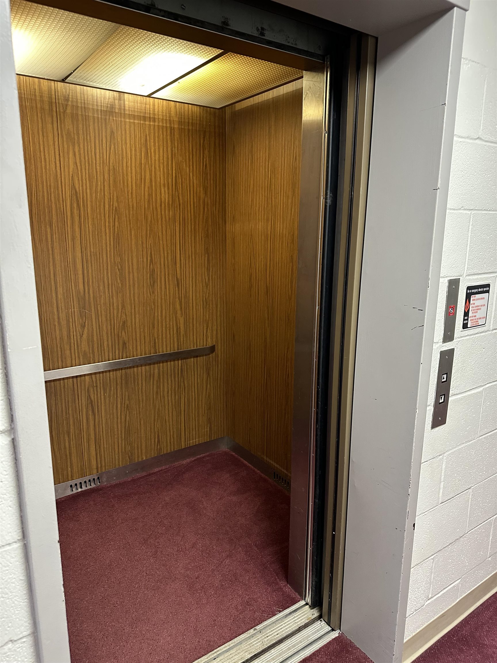 2757 S Glenn Wichita KS 67217-1841