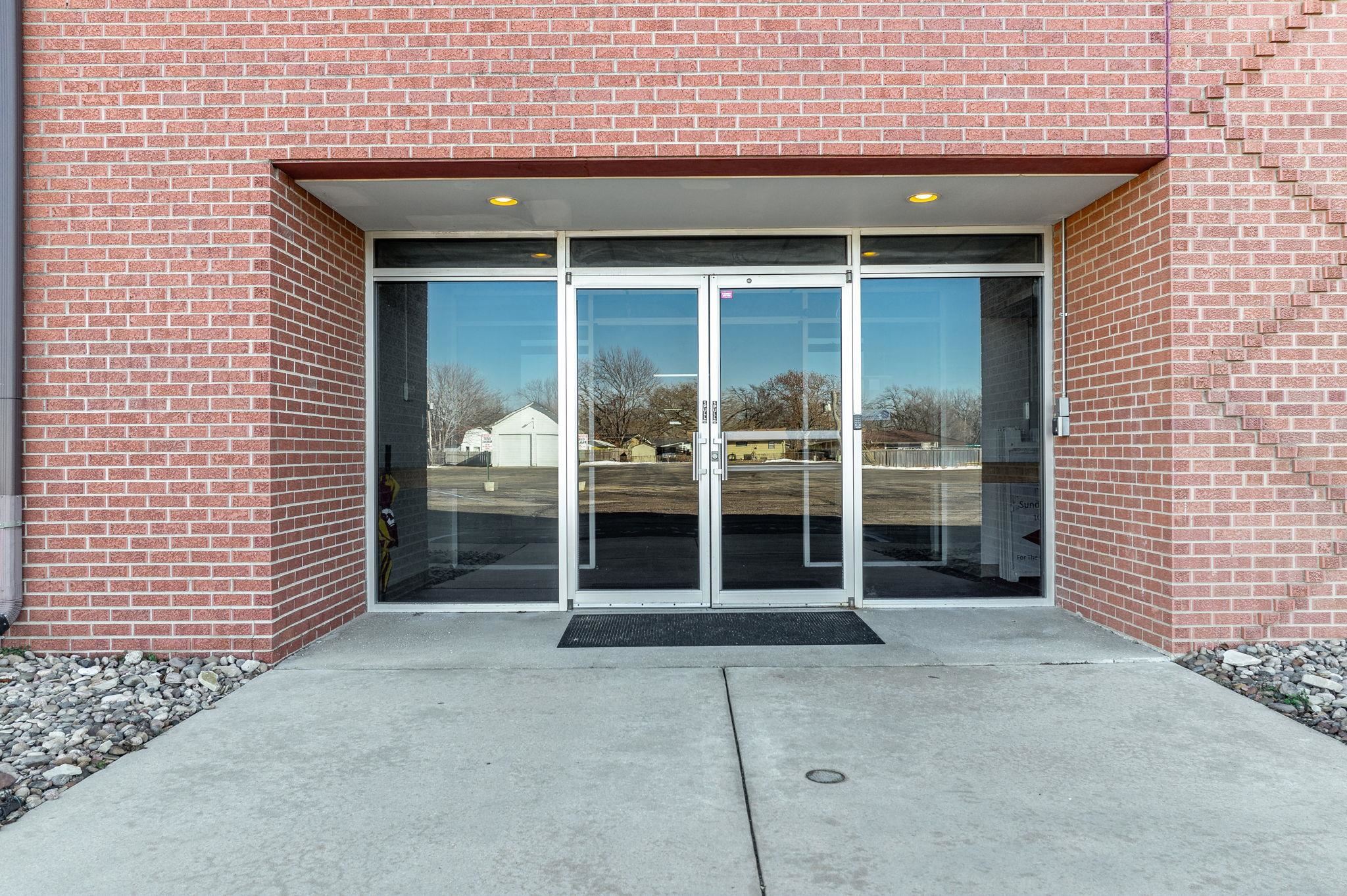 2757 S Glenn Wichita KS 67217-1841