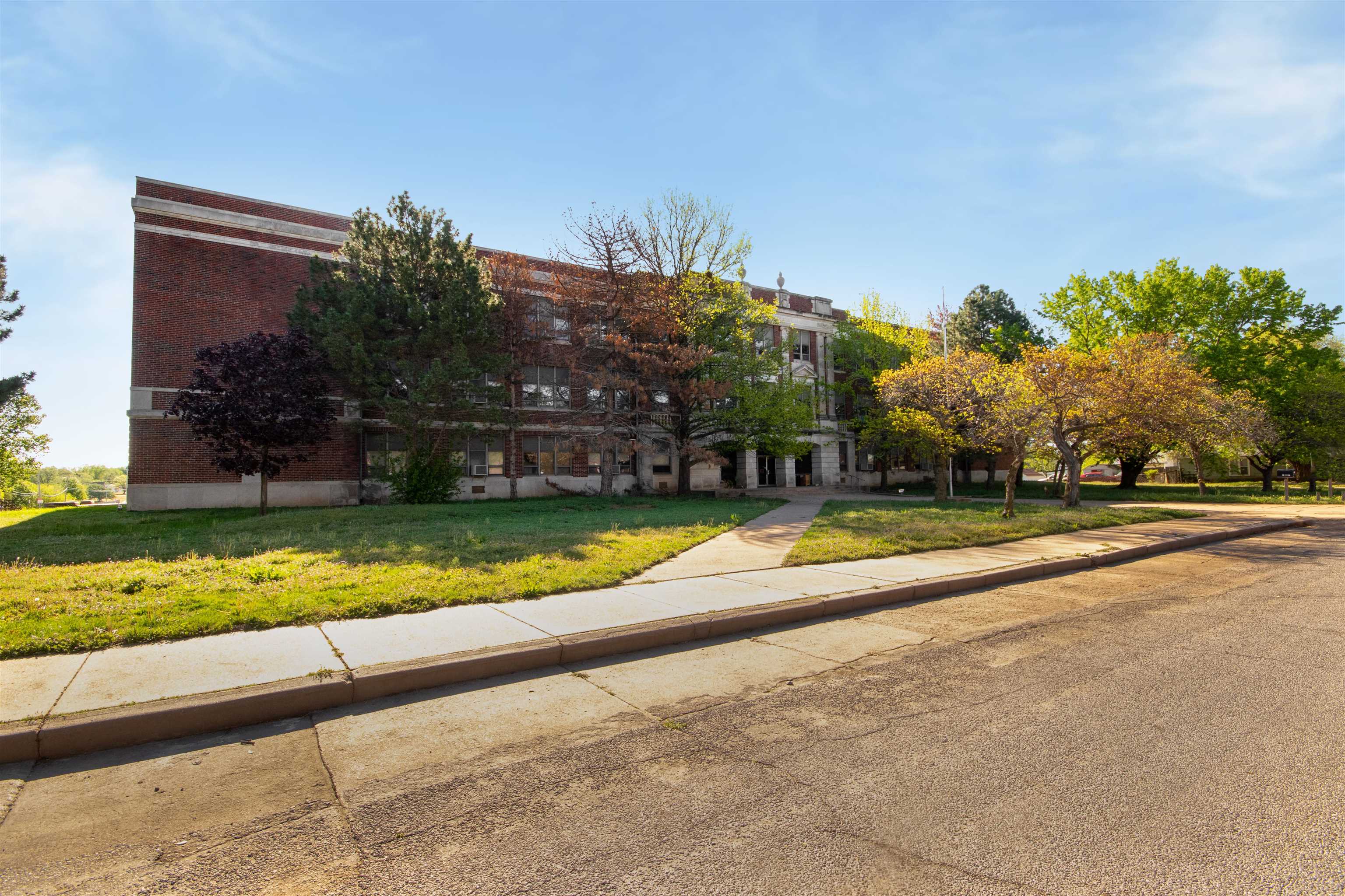 311 N A Street Wellington KS 67152