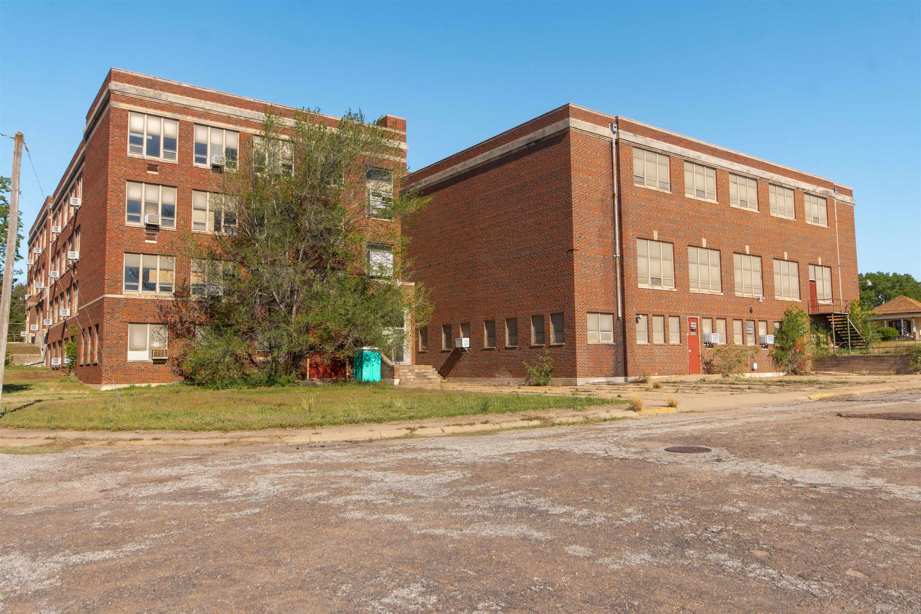 311 N A Street Wellington KS 67152