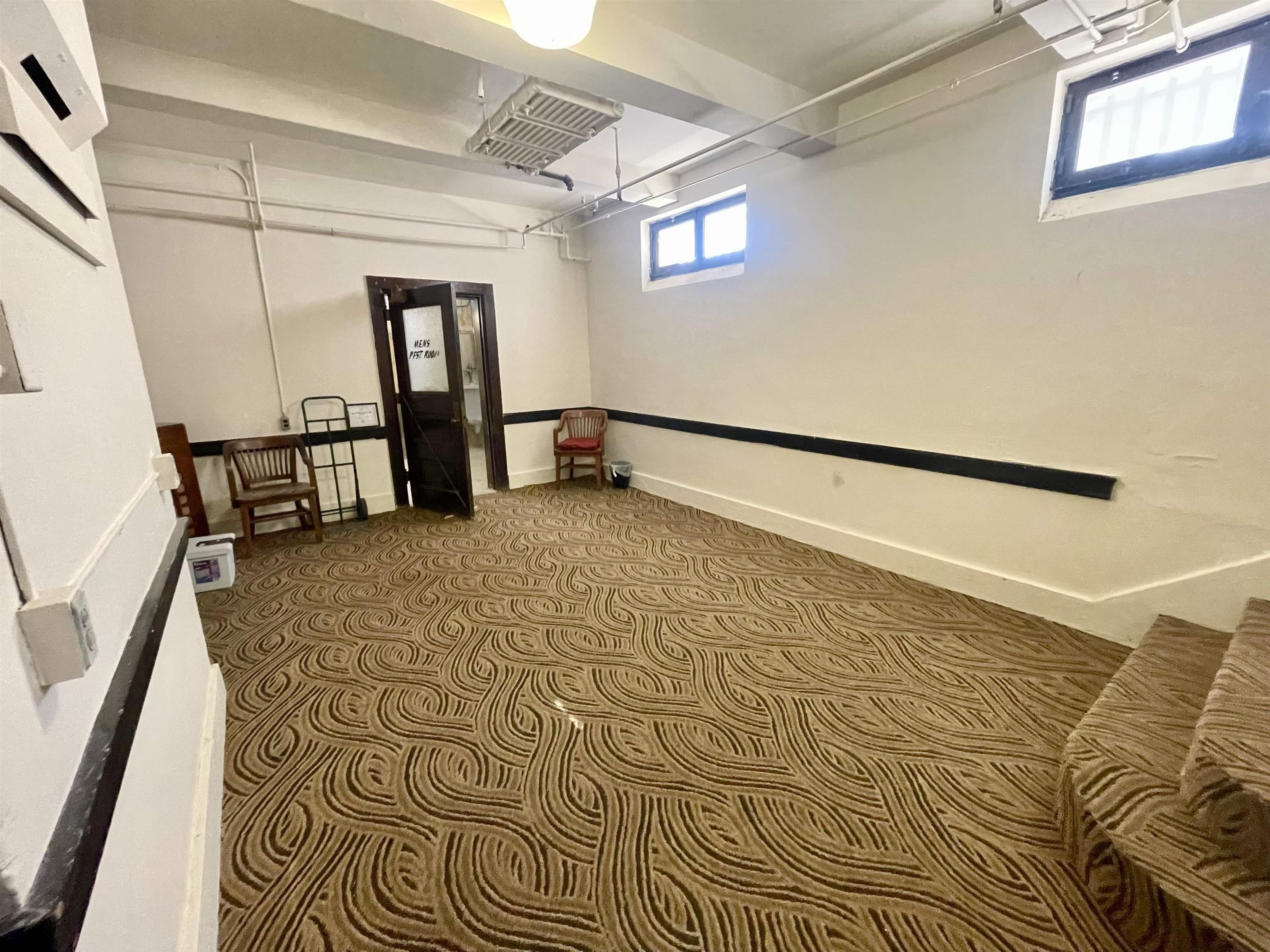 725 N Main Street Newton KS 67114