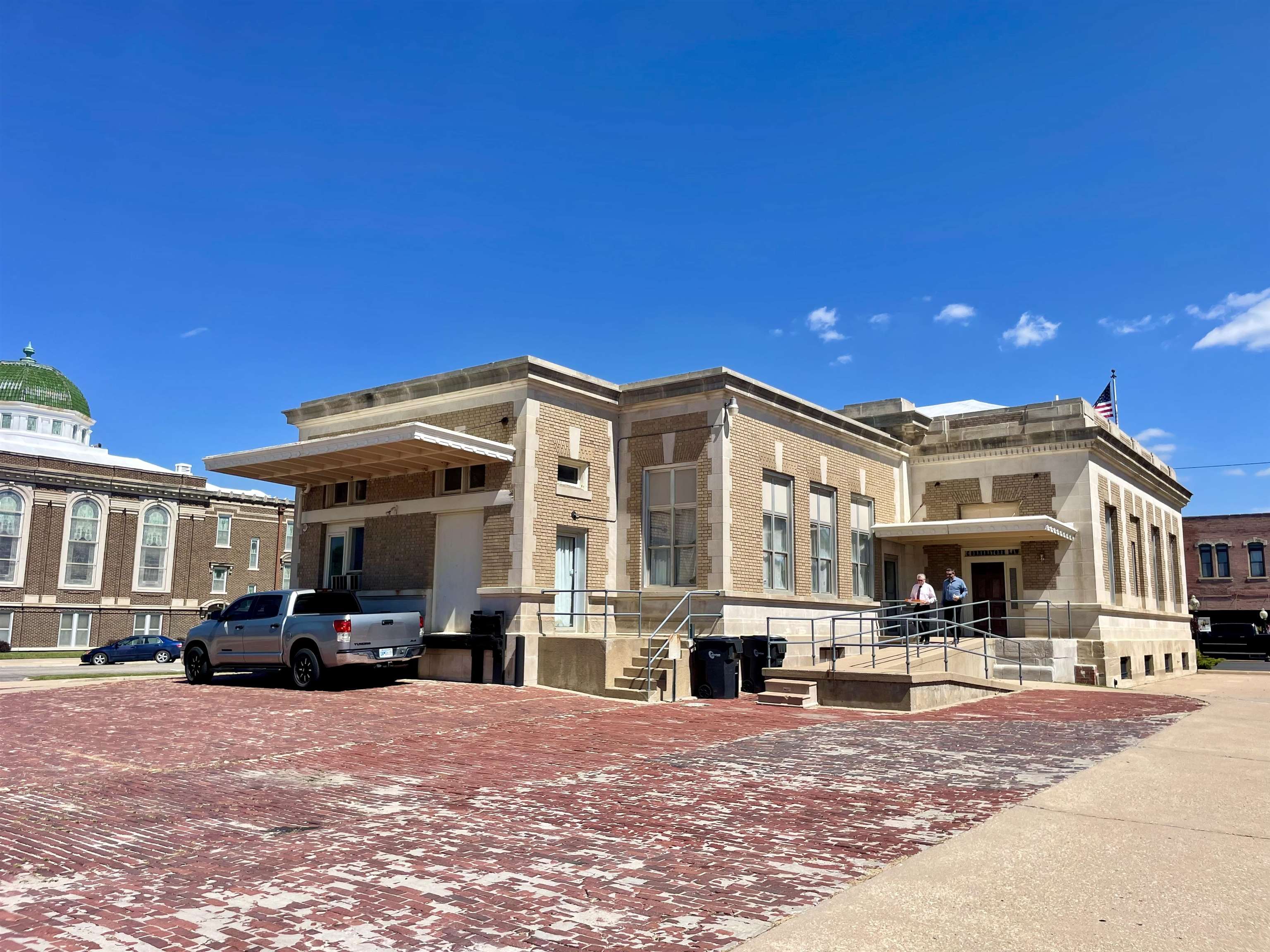 725 N Main Street Newton KS 67114