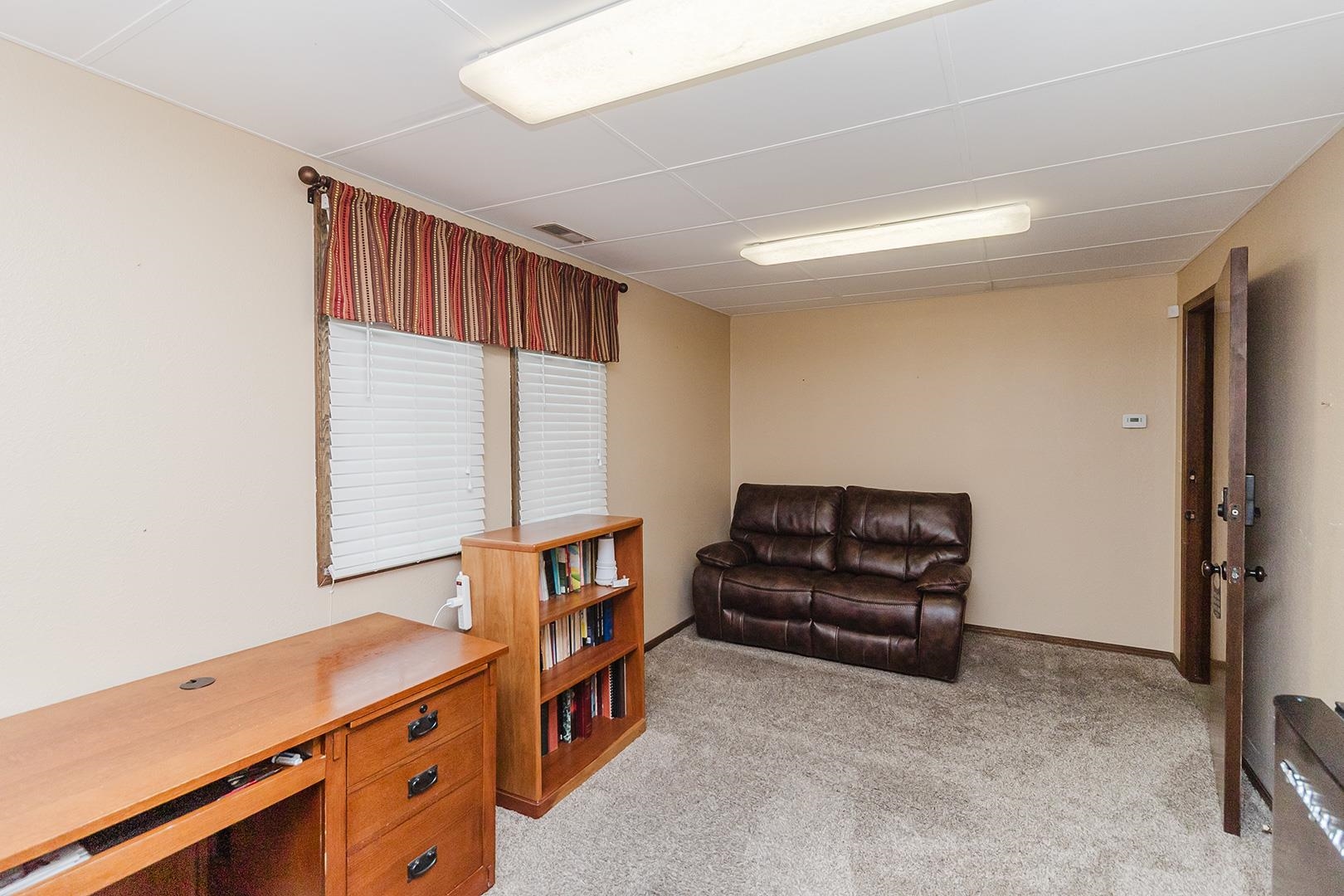 1319 E 17th Hutchinson KS 67501