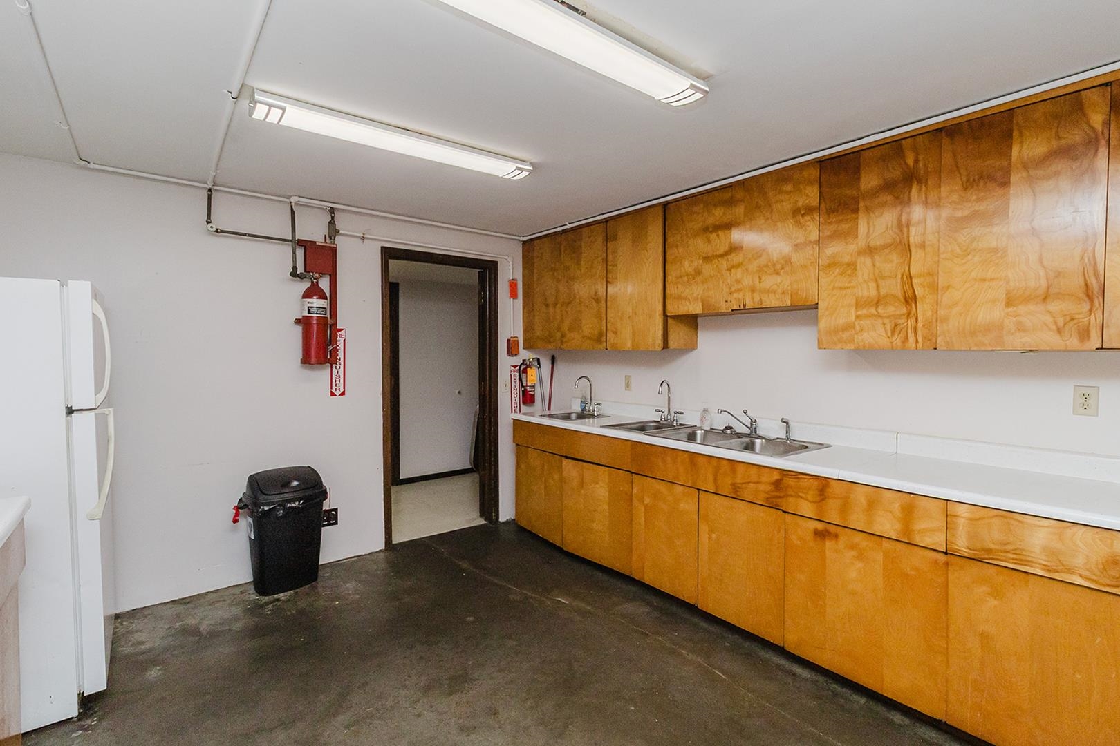 1319 E 17th Hutchinson KS 67501