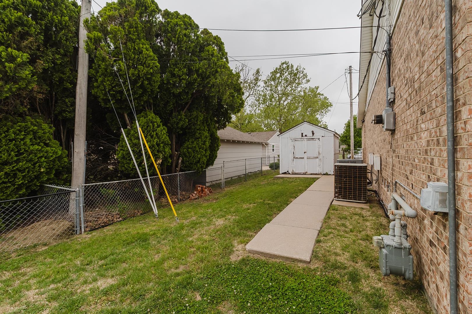 1319 E 17th Hutchinson KS 67501