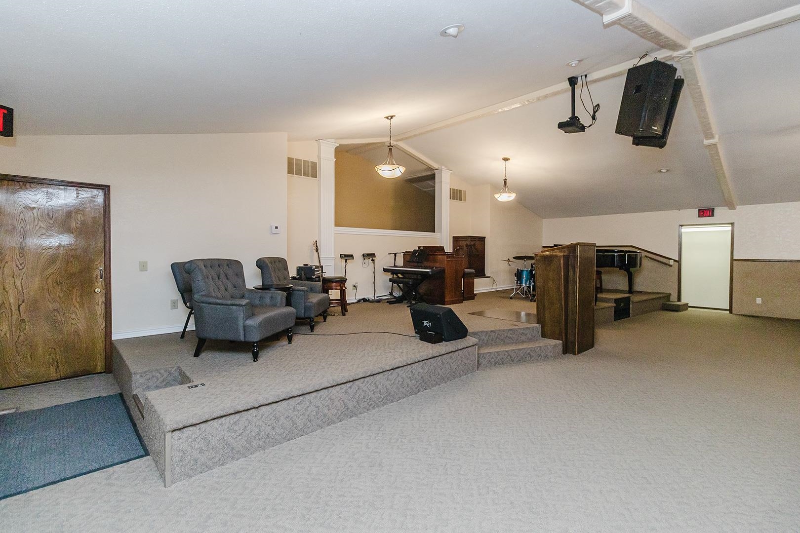 1319 E 17th Hutchinson KS 67501