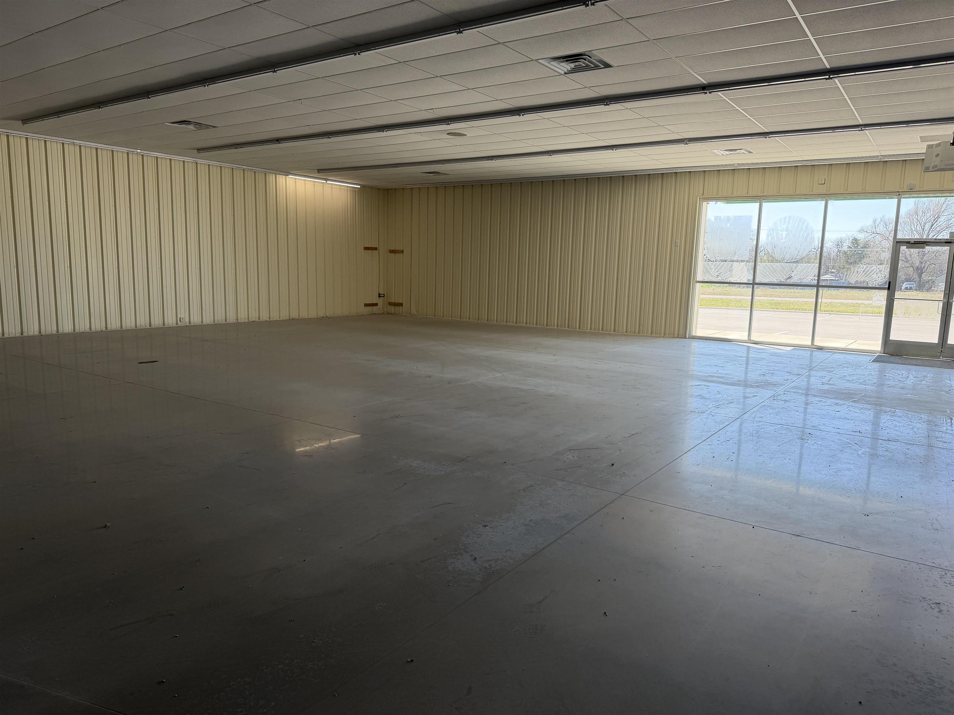 826 N Roosevelt Marion KS 66861