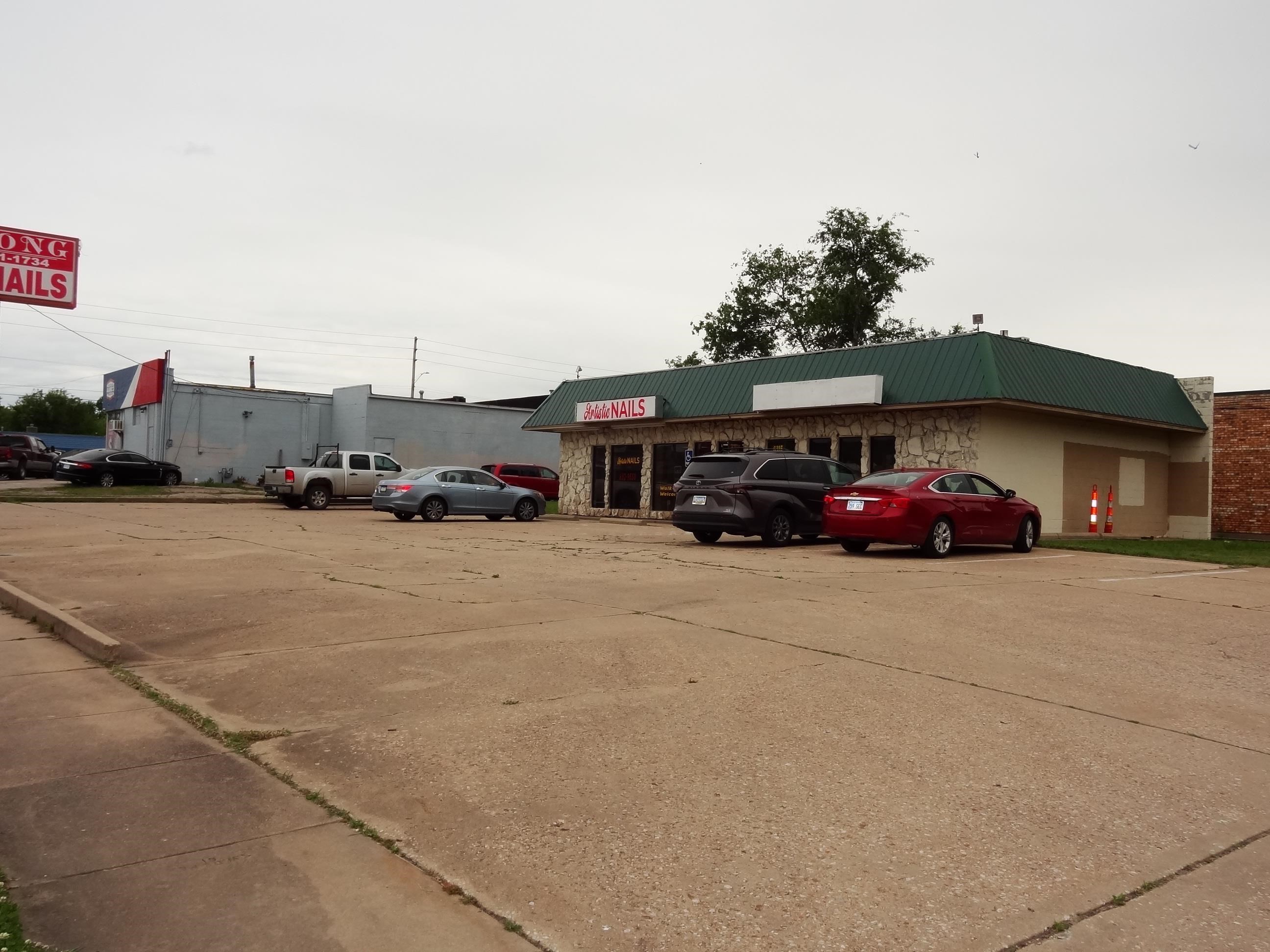 6315/6317 E Lincoln Street Wichita KS 67218