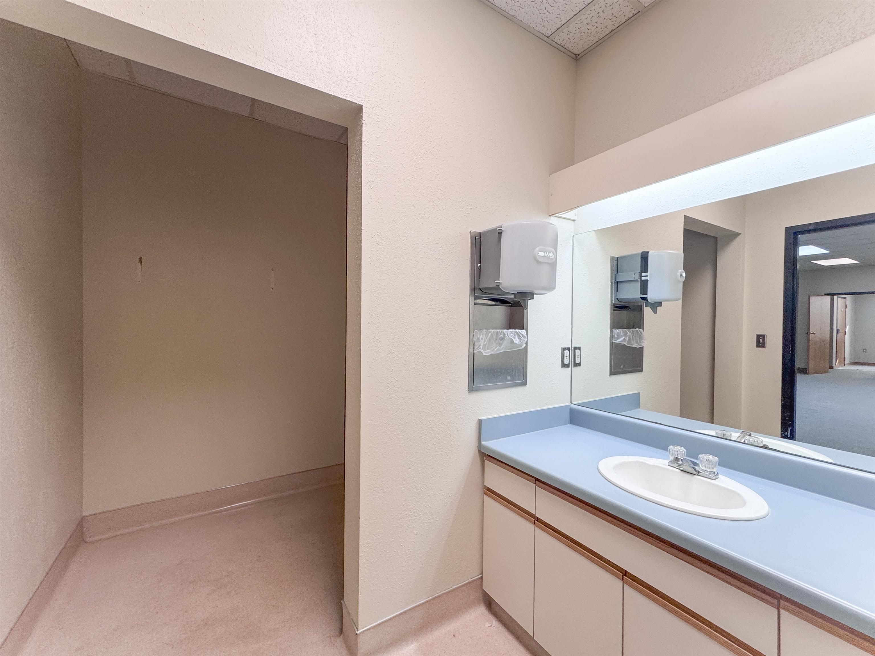 3223 W 13th Street N Wichita KS 67203
