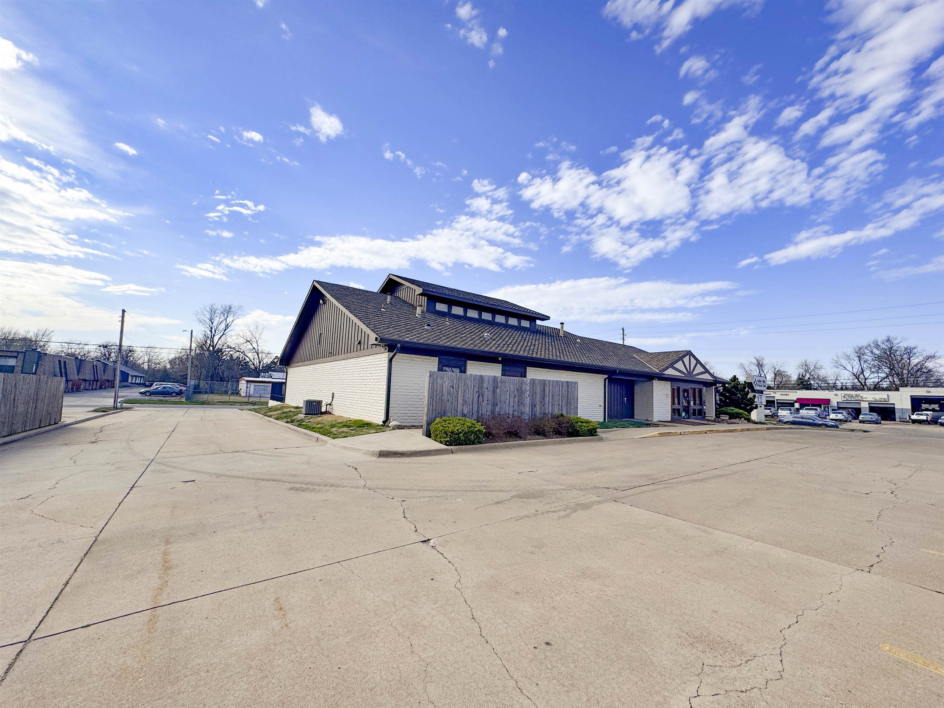 3223 W 13th Street N Wichita KS 67203