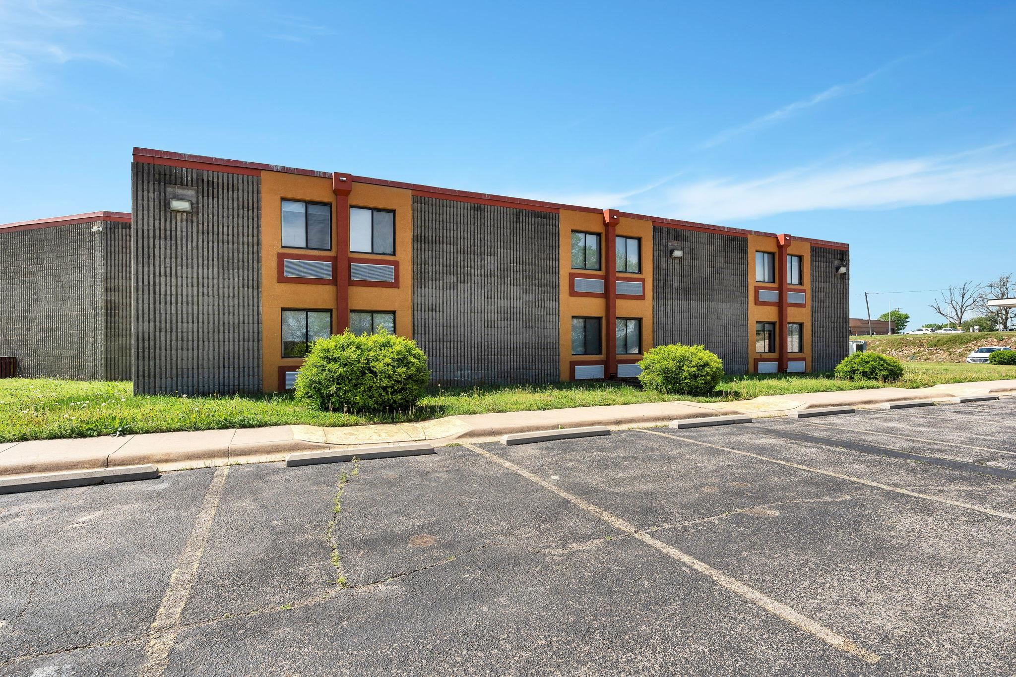 3232 N Summit Street Arkansas City KS 67005