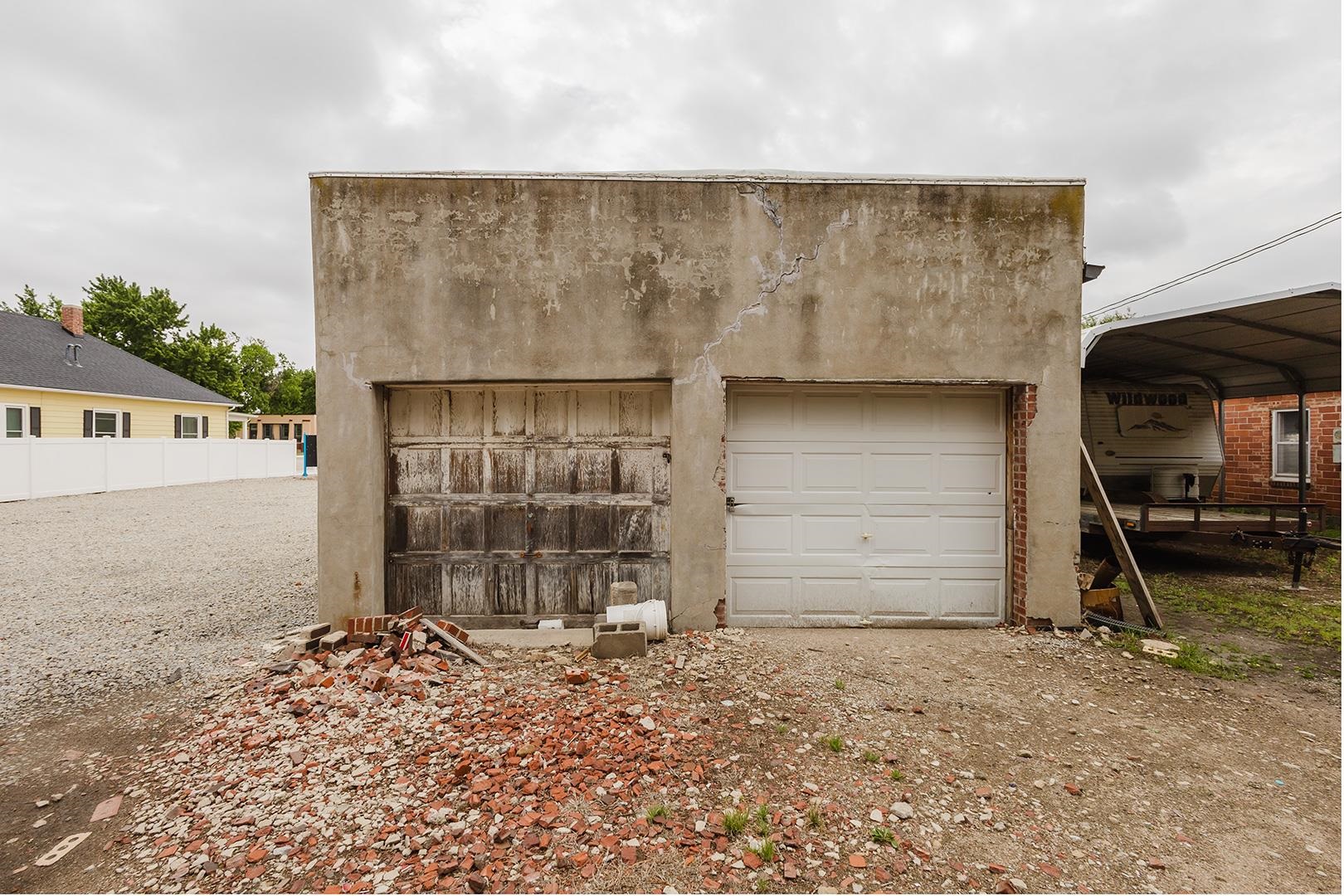 1207 Washington Great Bend KS 67530