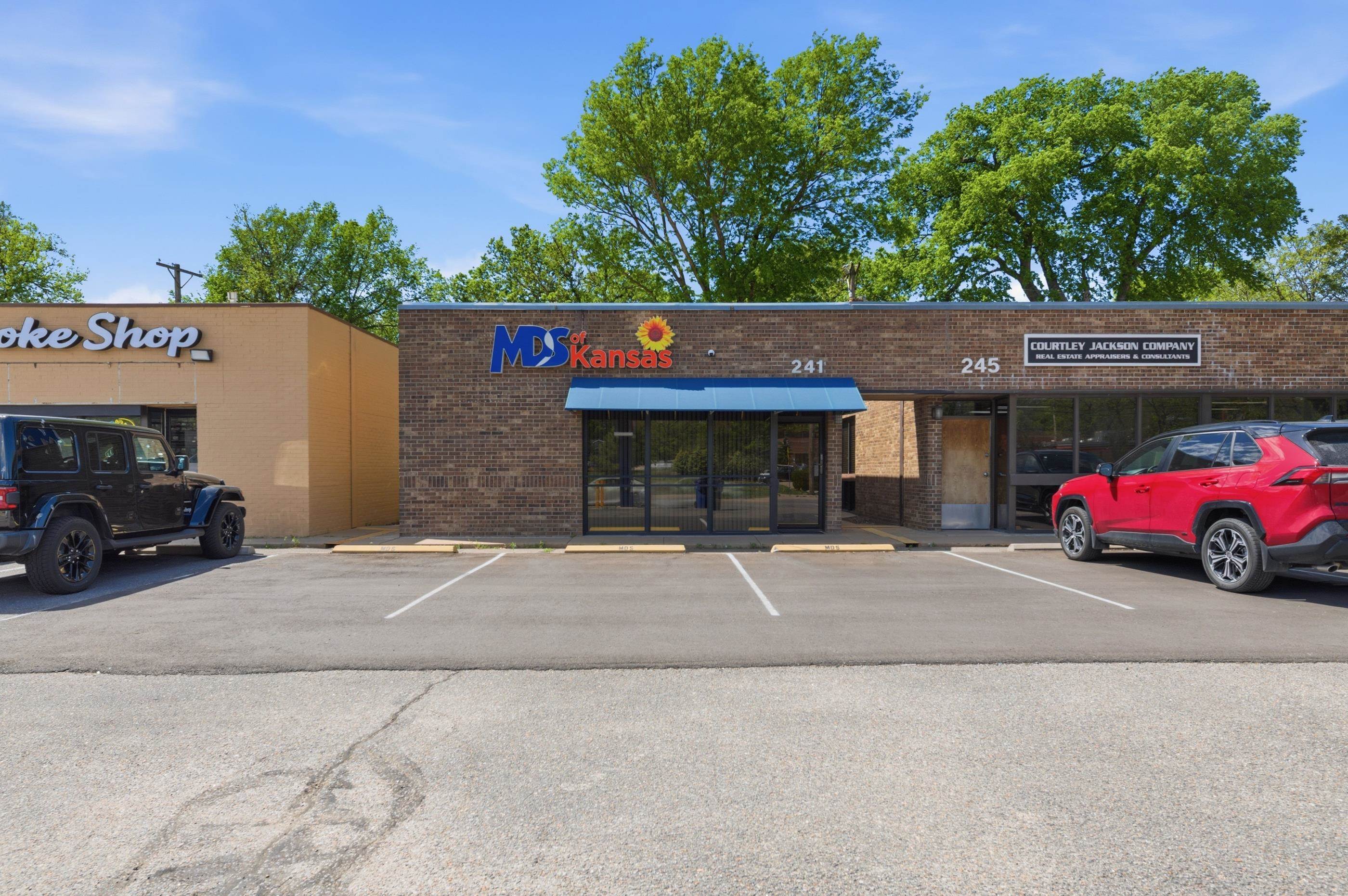 241 N Hillside Street Wichita KS 67214