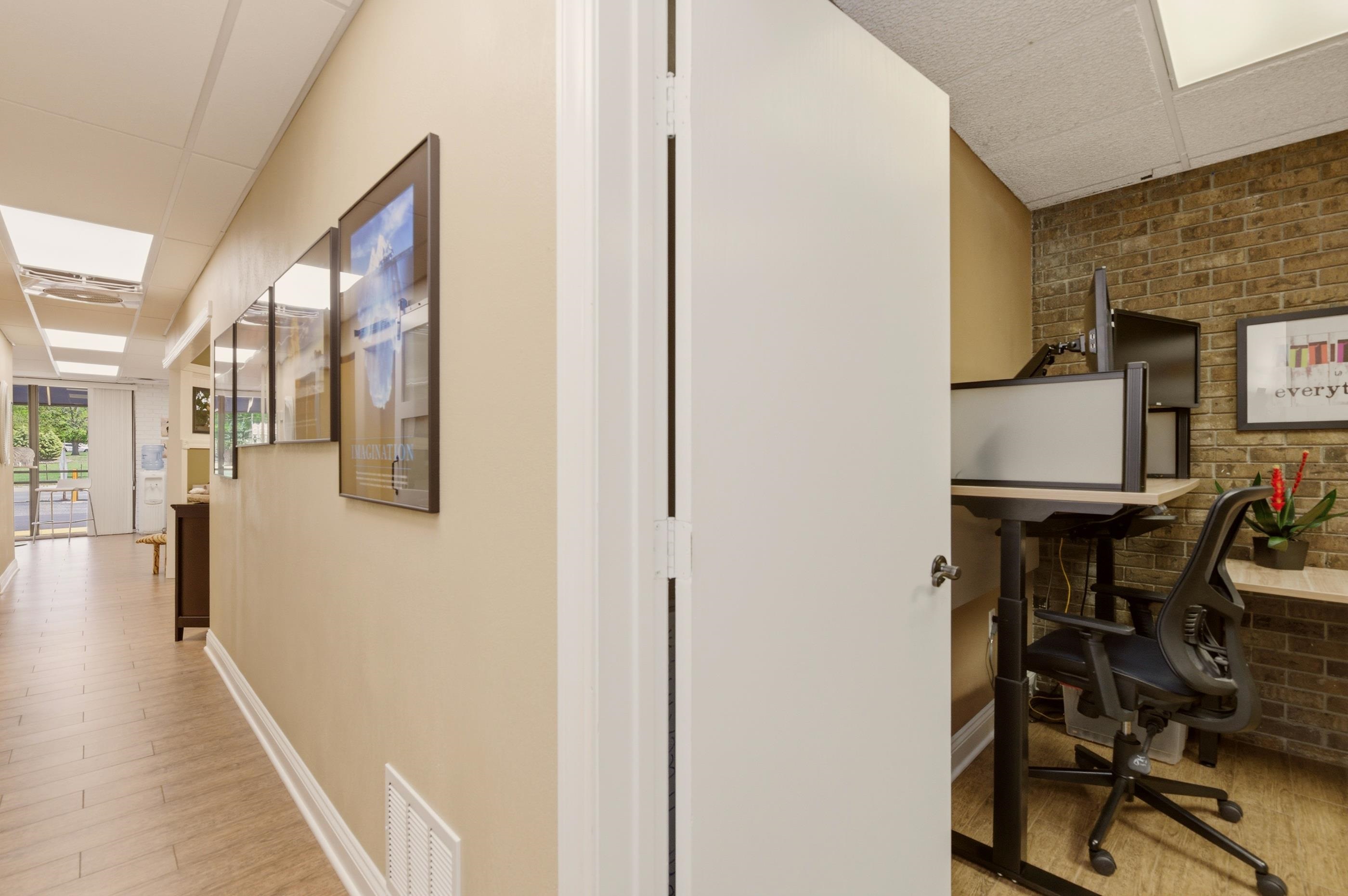 241 N Hillside Street Wichita KS 67214