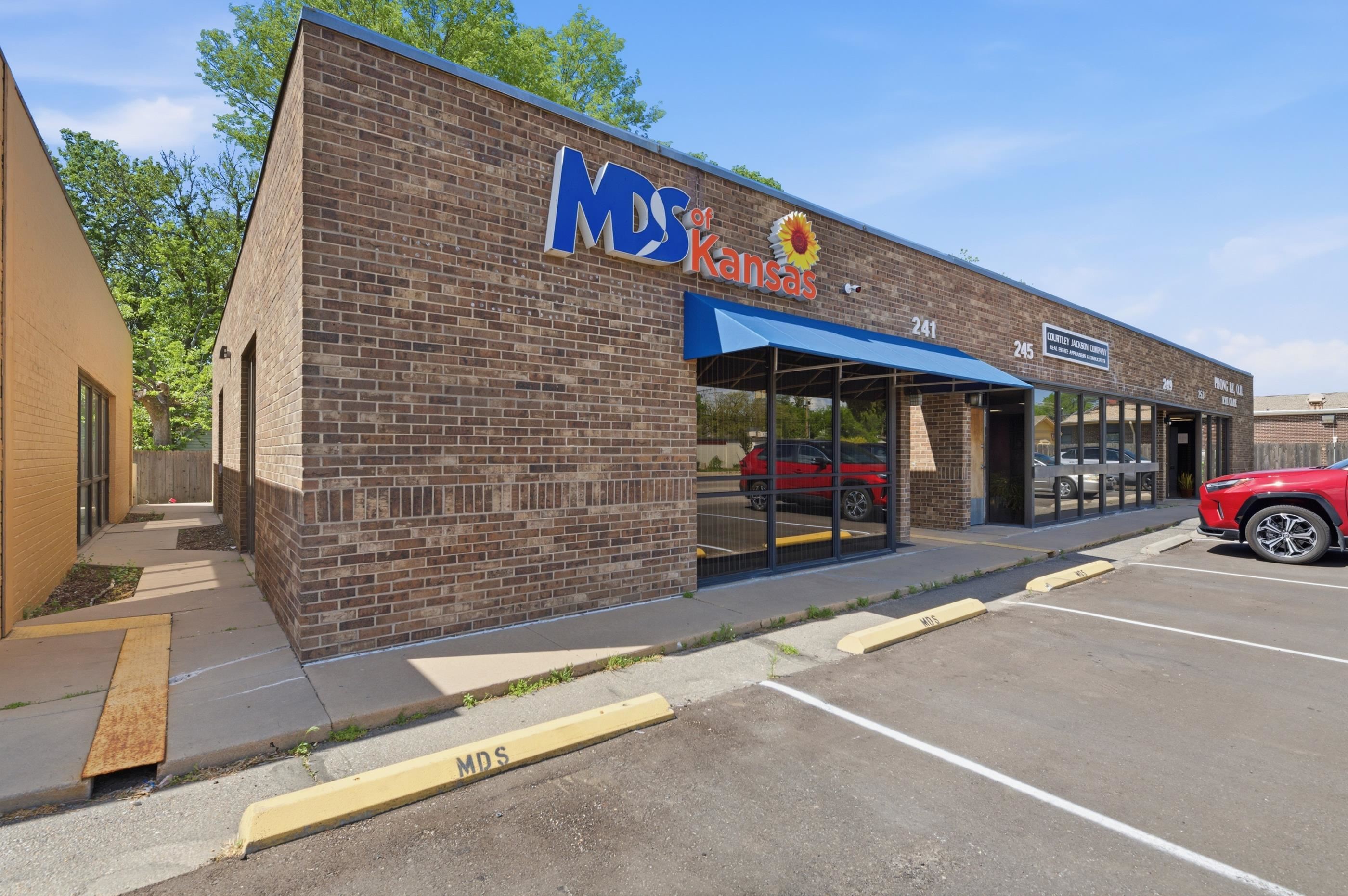 241 N Hillside Street Wichita KS 67214
