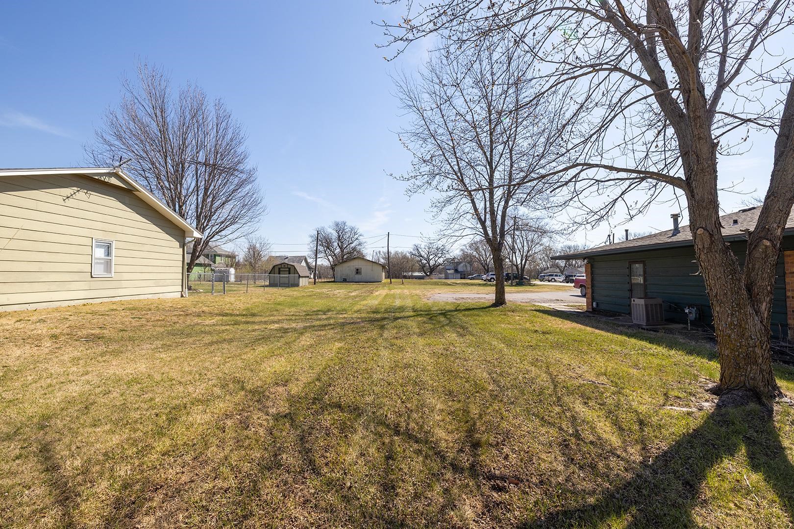 504 N Poplar Peabody KS 66866