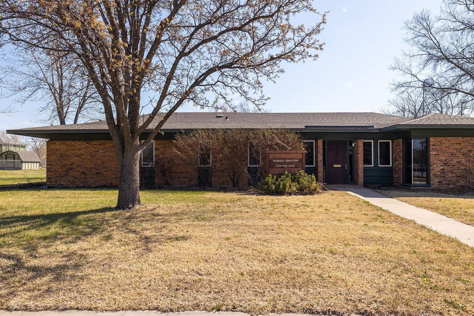 504 N Poplar Peabody KS 66866