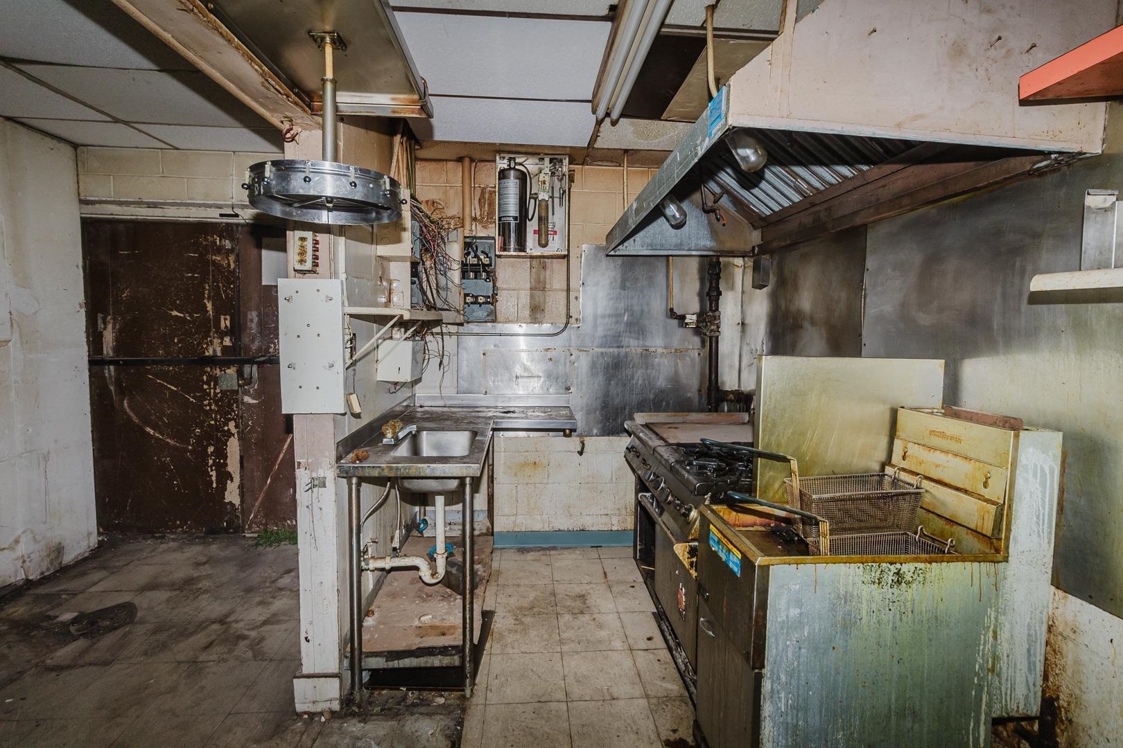 1015 S Meridian Wichita KS 67213