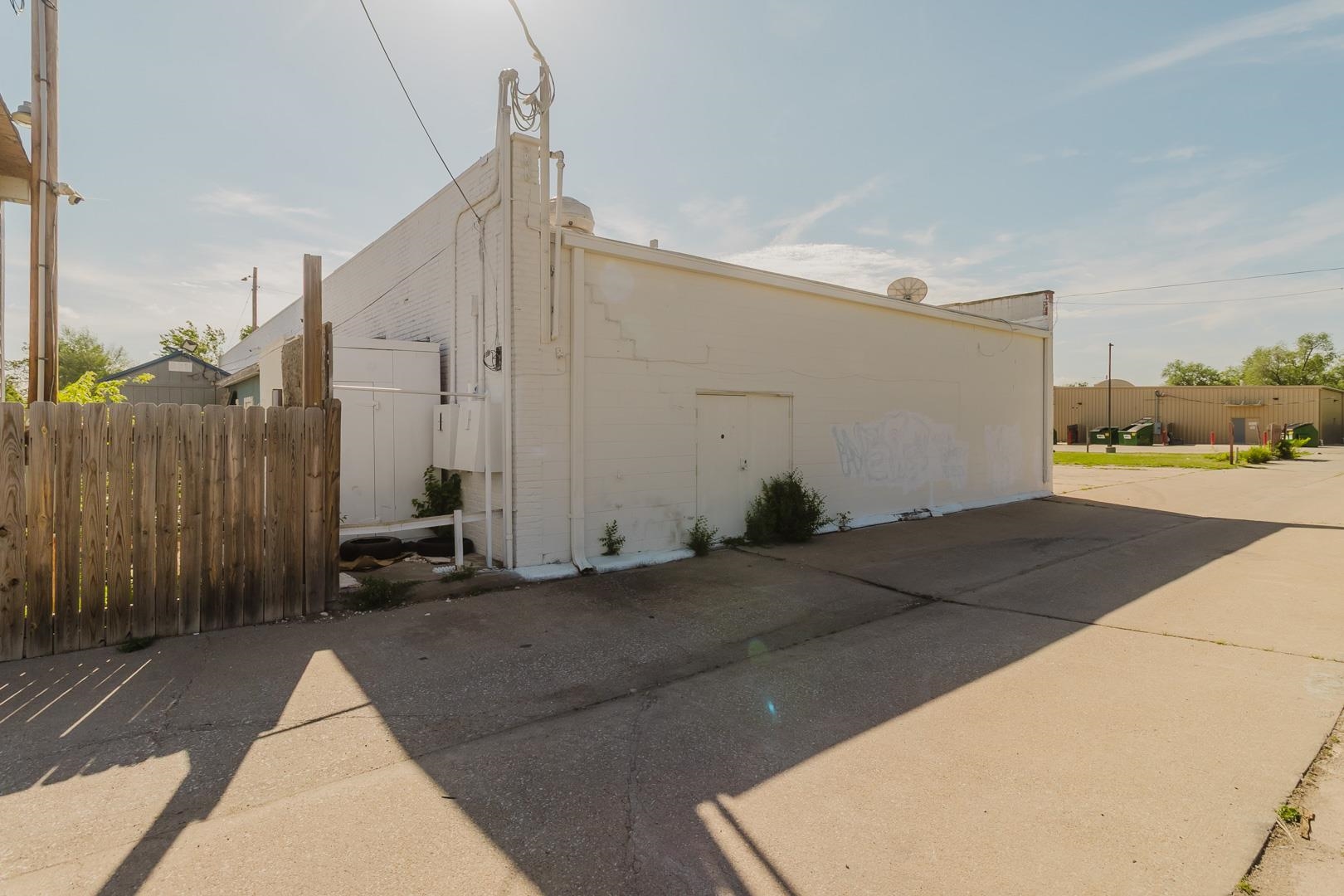 1015 S Meridian Wichita KS 67213