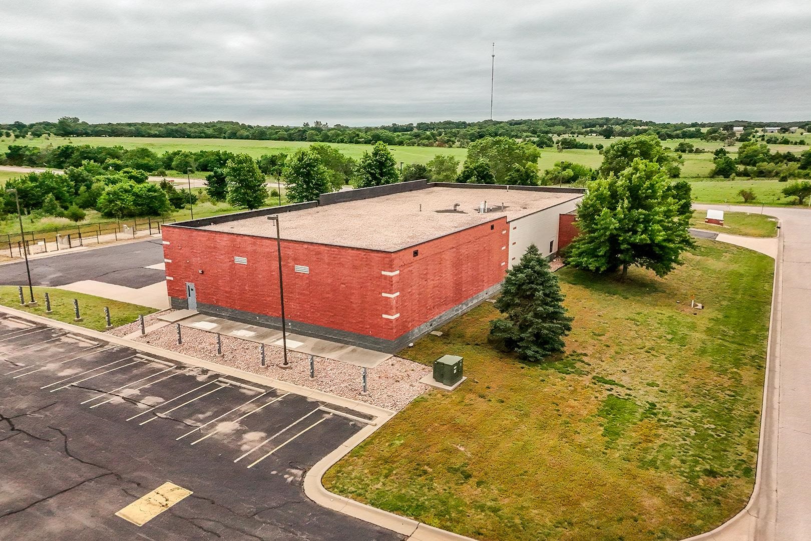 3900 E 12th Winfield KS 67156