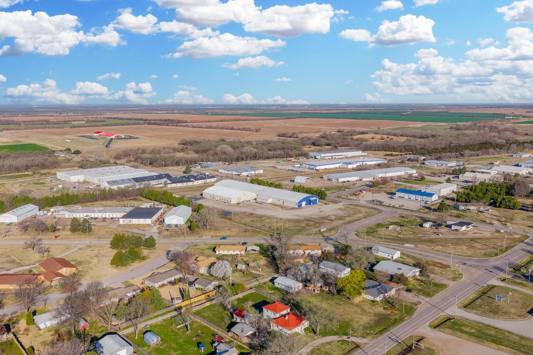 202 E Hillside Wellington KS 67152