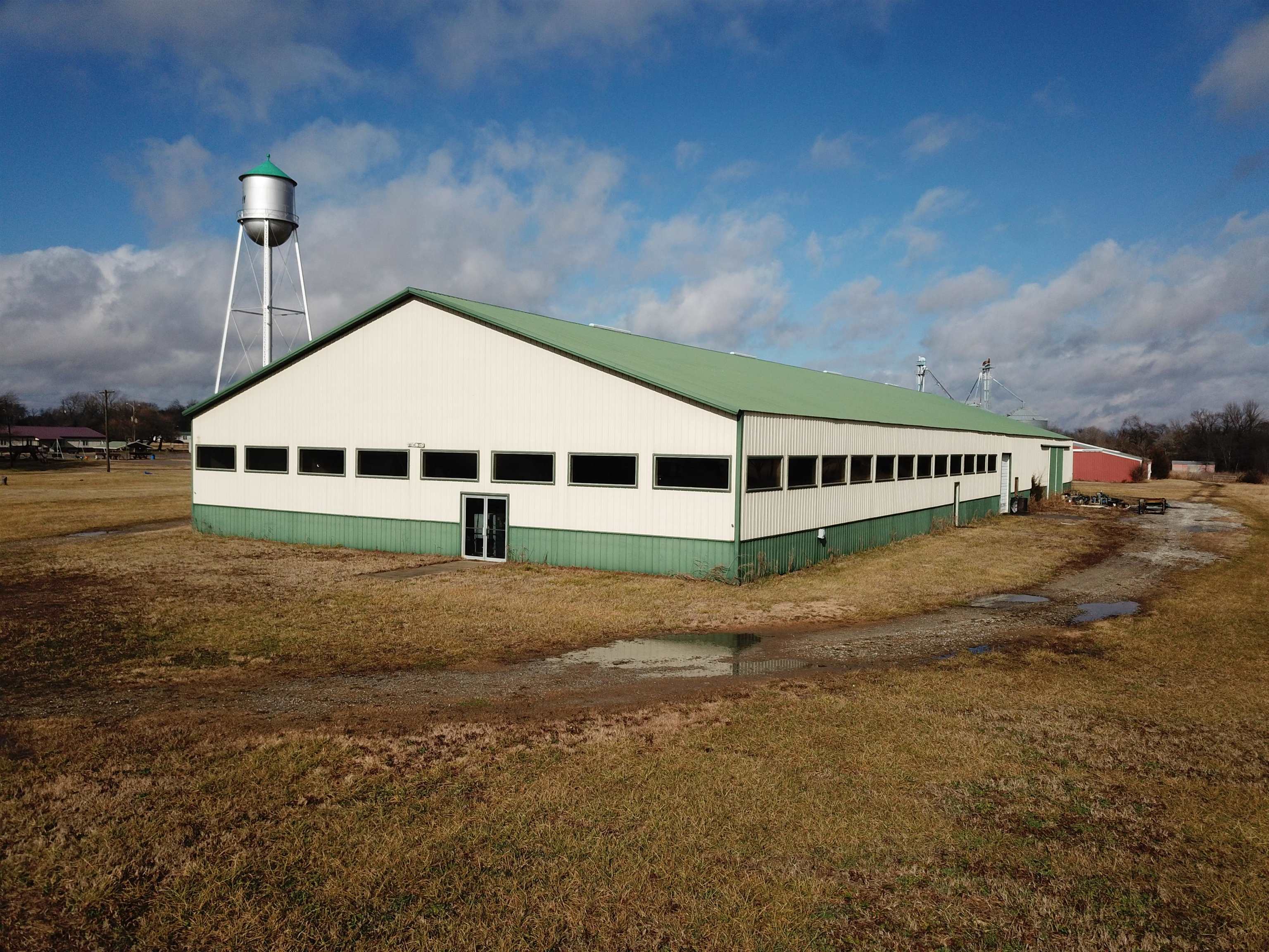 136 E Main Severy KS 67137