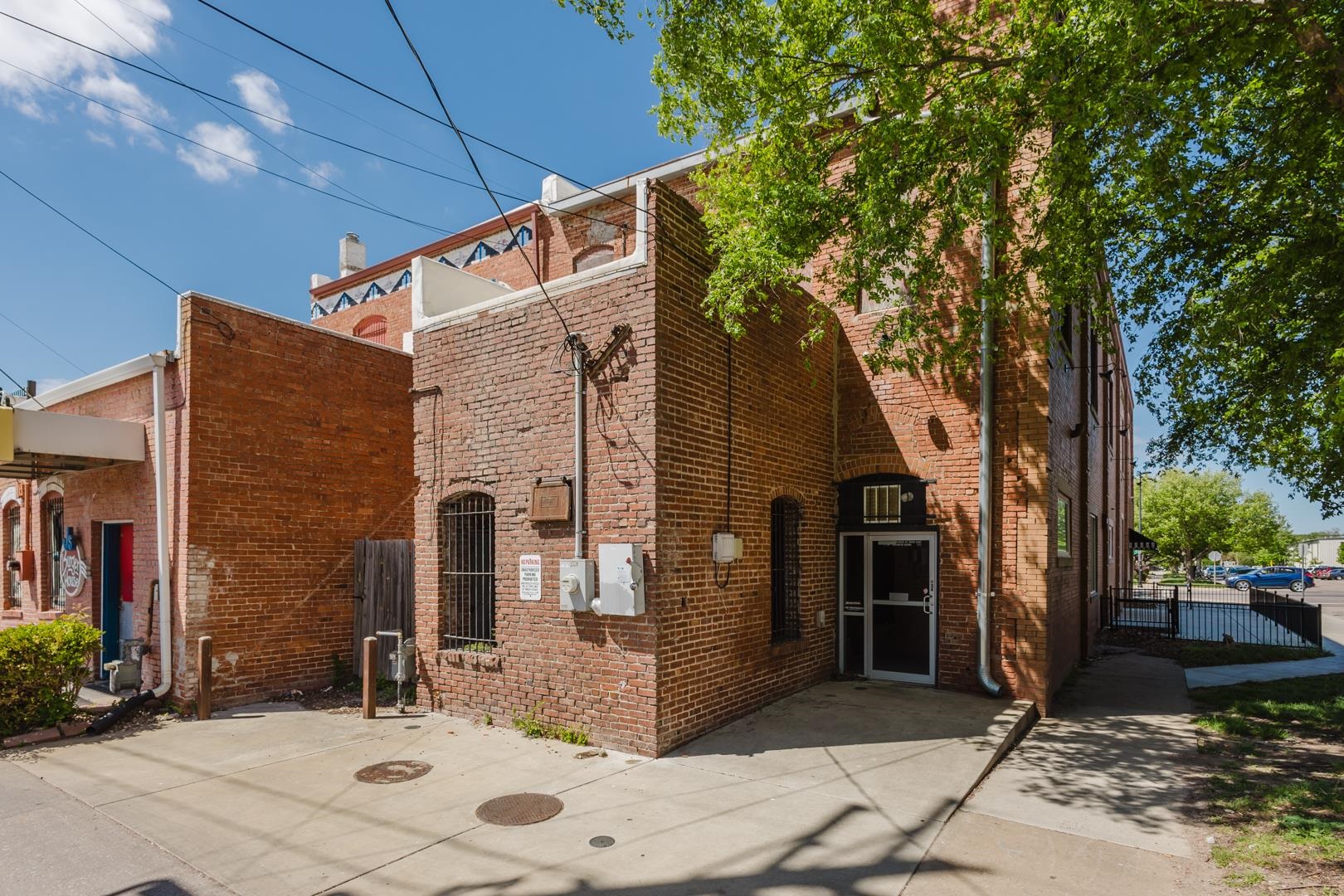 1001 W Douglas Avenue Wichita KS 67213