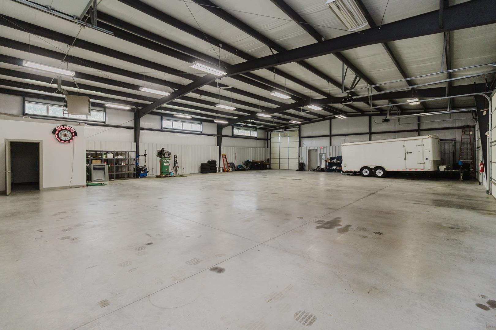 2325 S Crest Wichita KS 67207