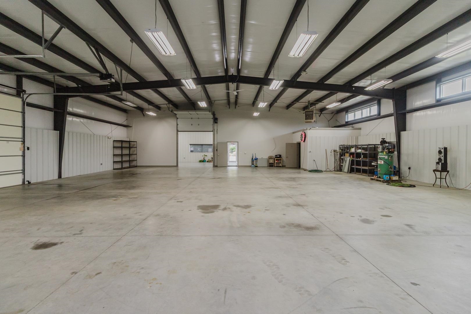 2325 S Crest Wichita KS 67207