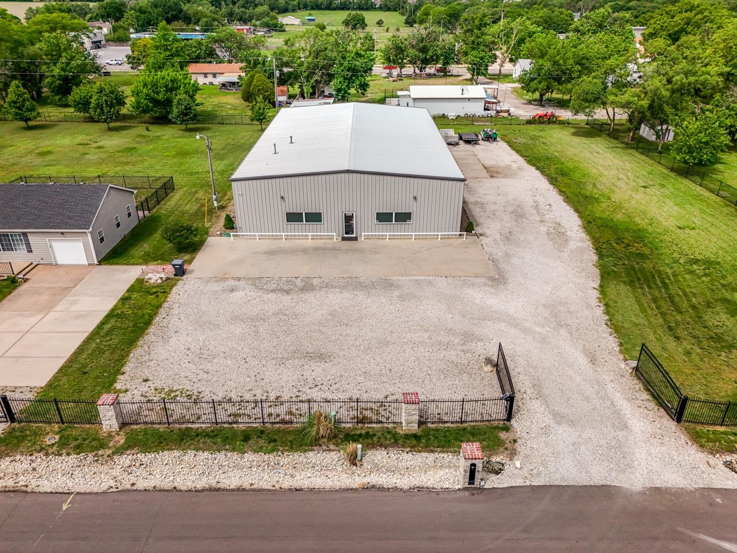 2325 S Crest Wichita KS 67207