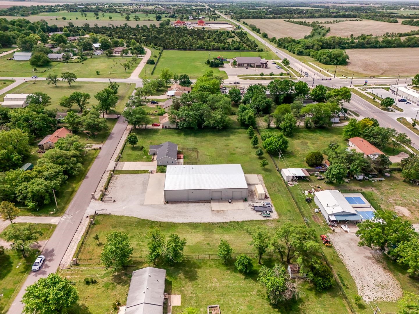 2325 S Crest Wichita KS 67207
